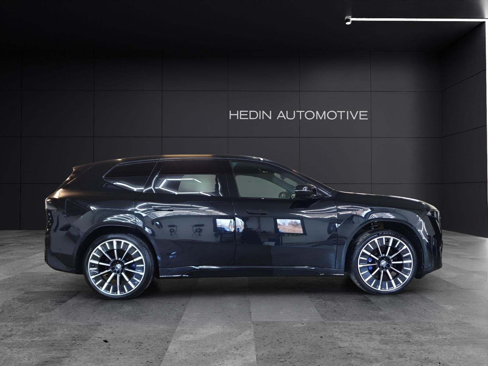 BMW iX3 50 xDrive-image-5