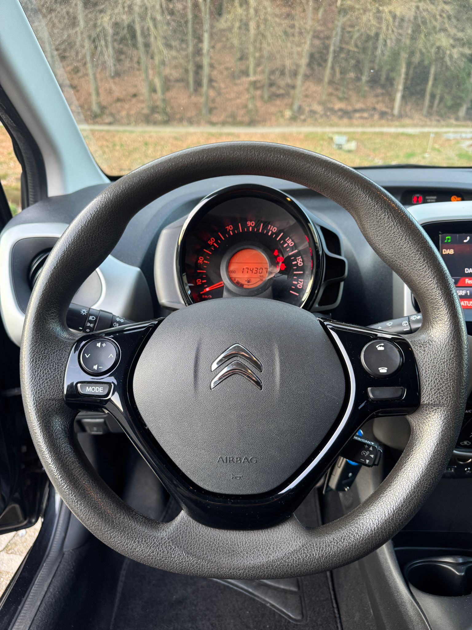 CITROEN C1 1.2 VTi Feel-image-10