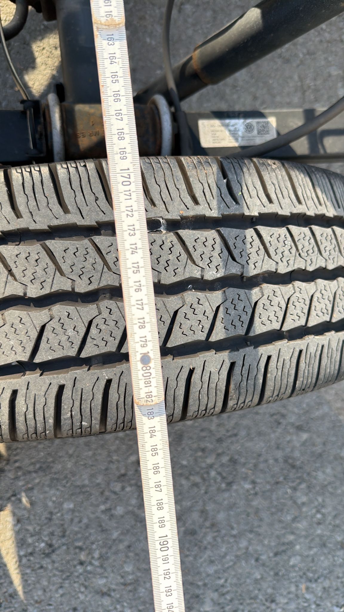 VW Crafter 35 2.0 TDI L4-image-8