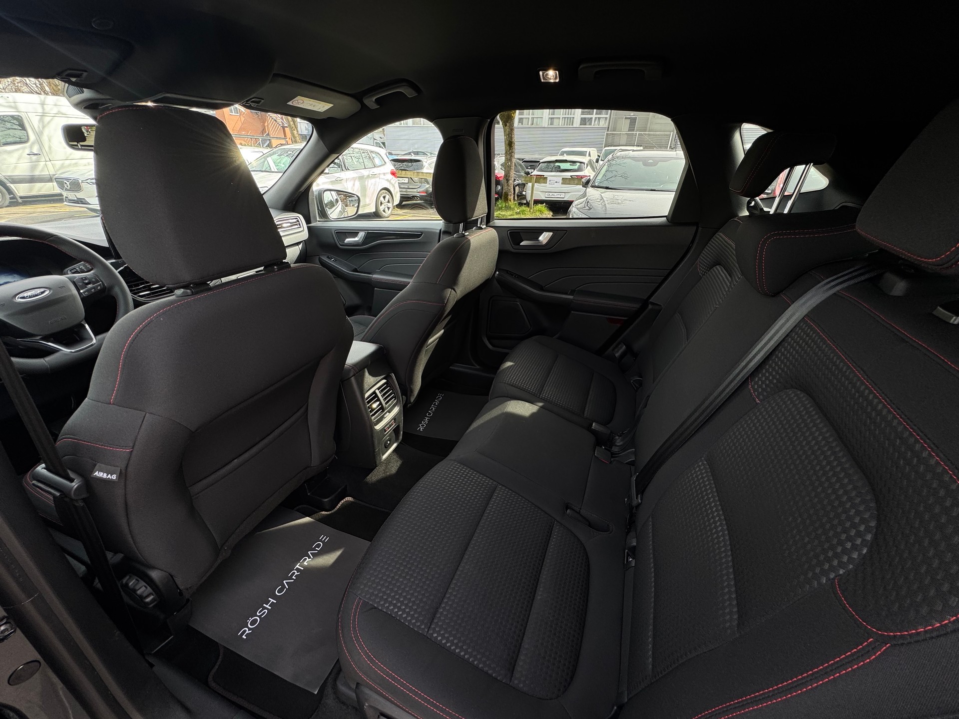 FORD Kuga 2.5 PHEV ST-Line 2WD-image-9