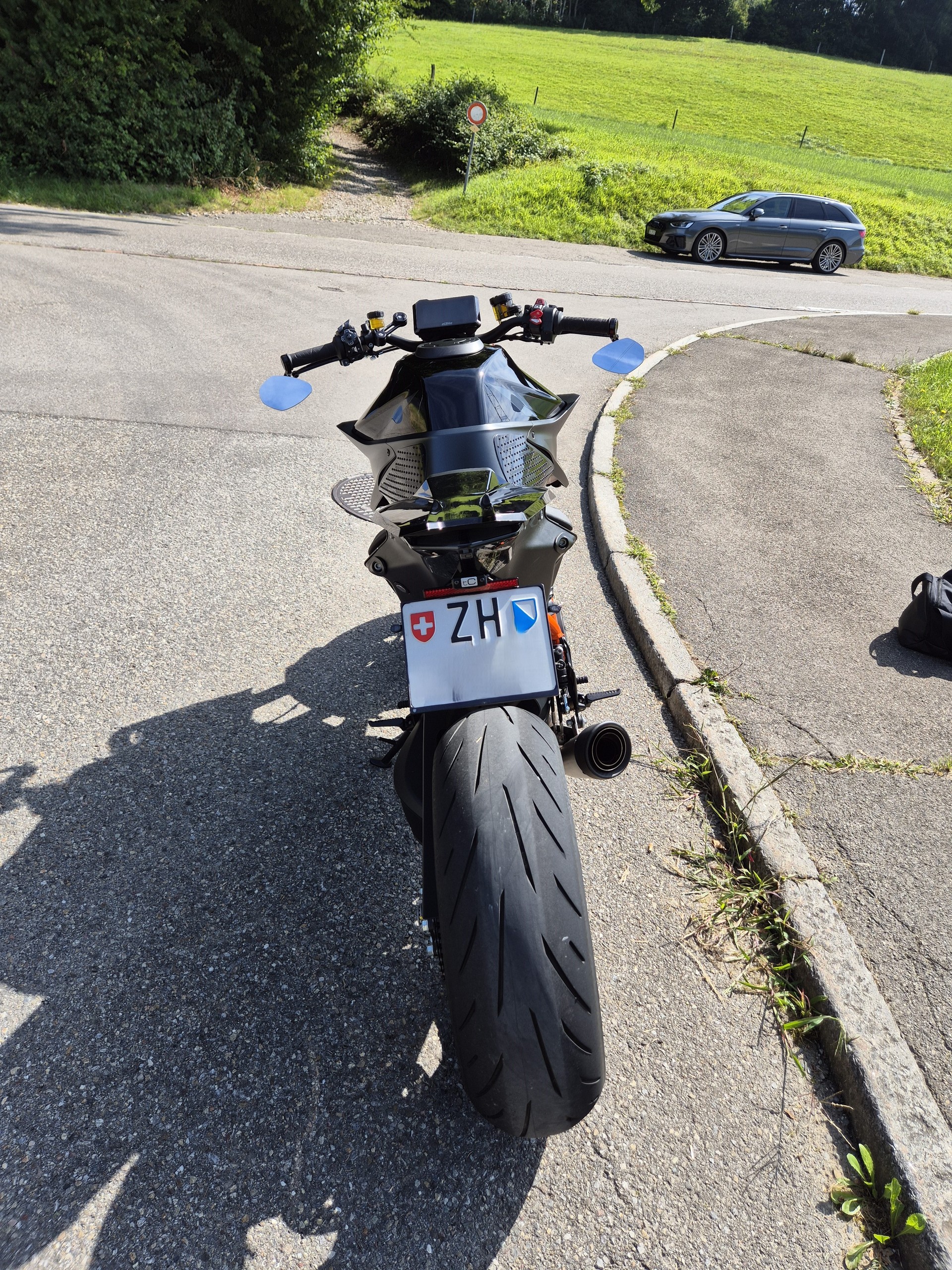 KTM 1290 Super Duke R-image-4