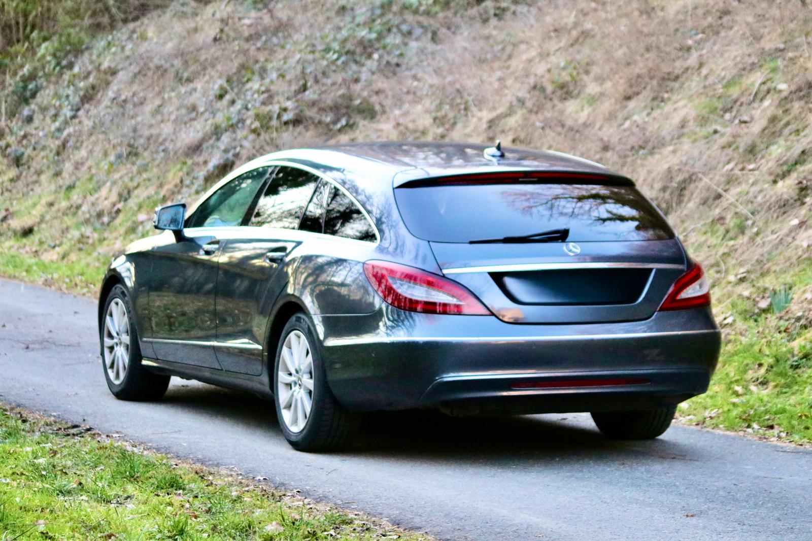 MERCEDES-BENZ CLS Shooting Brake 250 BlueTEC 4Matic 7G-Tronic-image-2