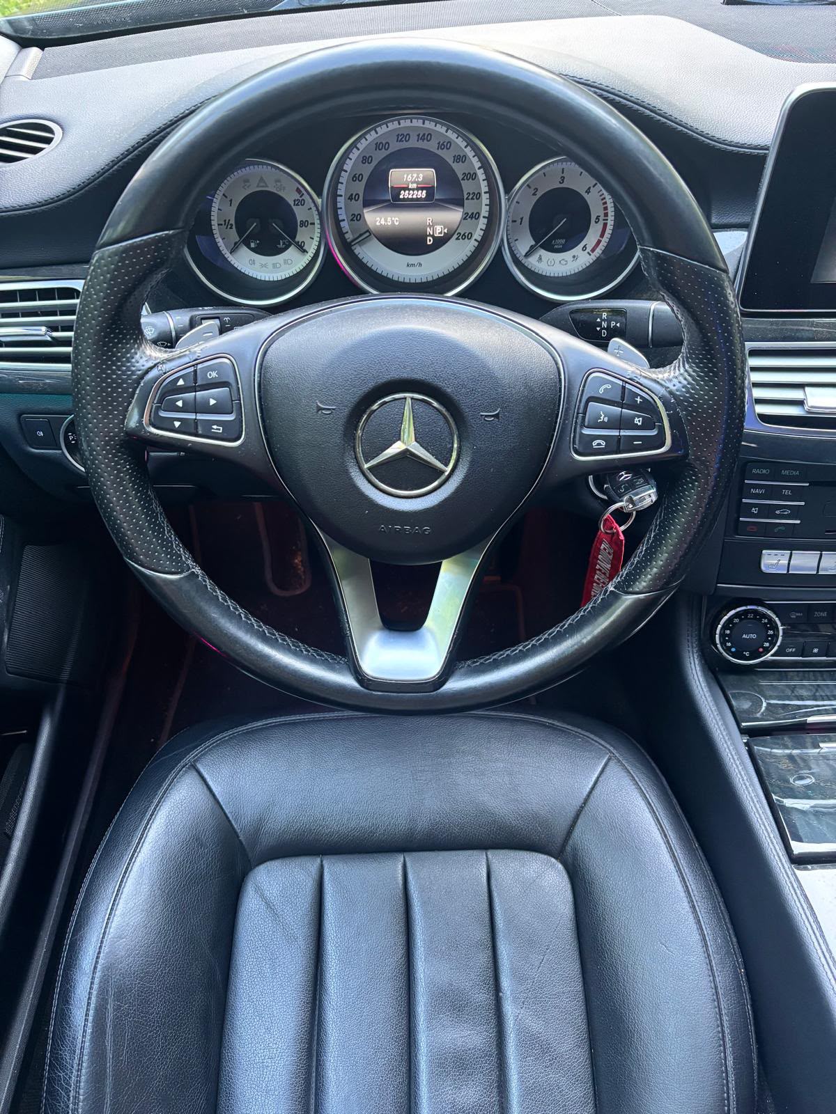 MERCEDES-BENZ CLS Shooting Brake 250 BlueTEC 4Matic 7G-Tronic-image-6