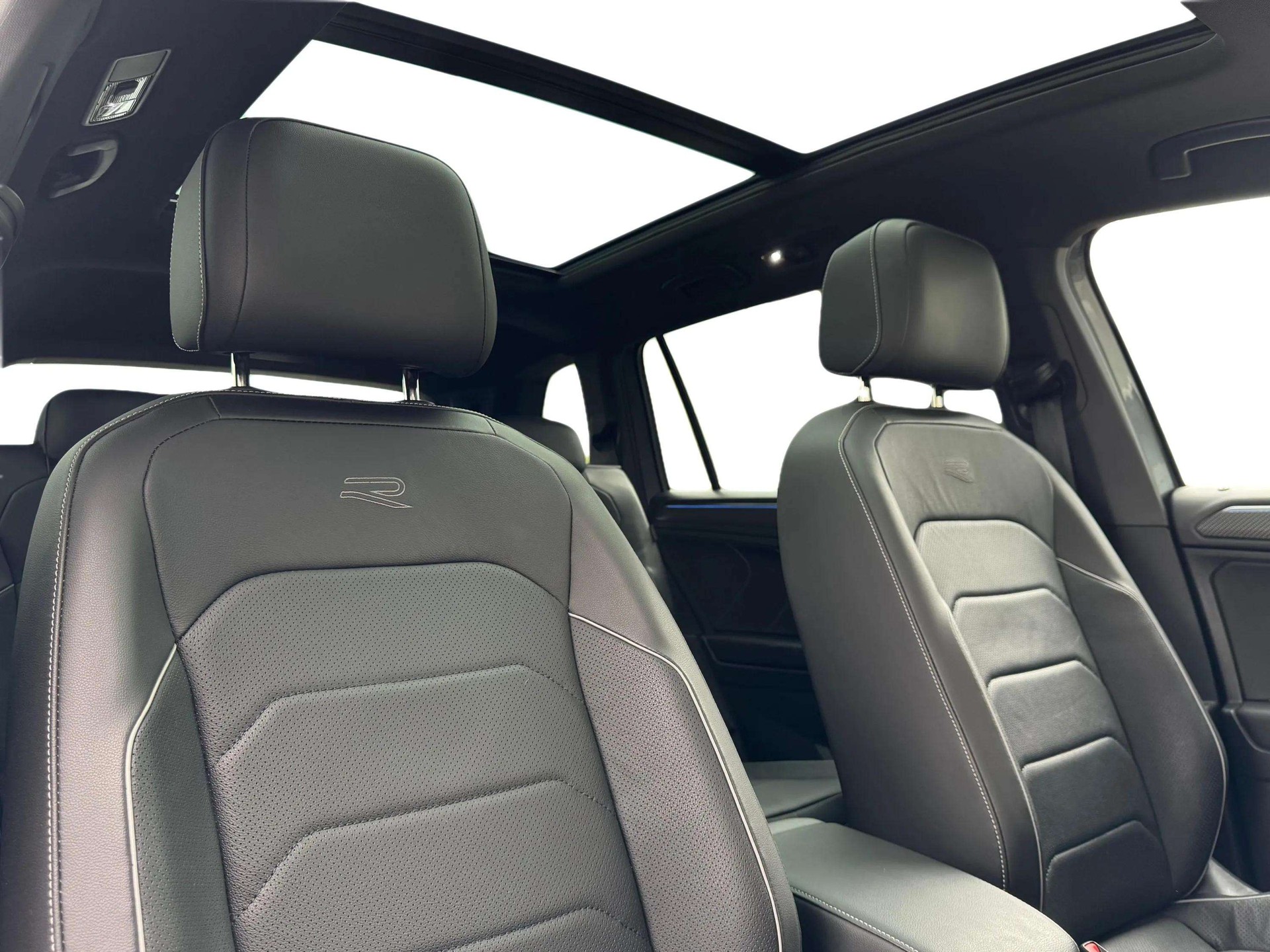 VW Tiguan Allspace 2.0TSI R-Line 4Motion DSG-image-18