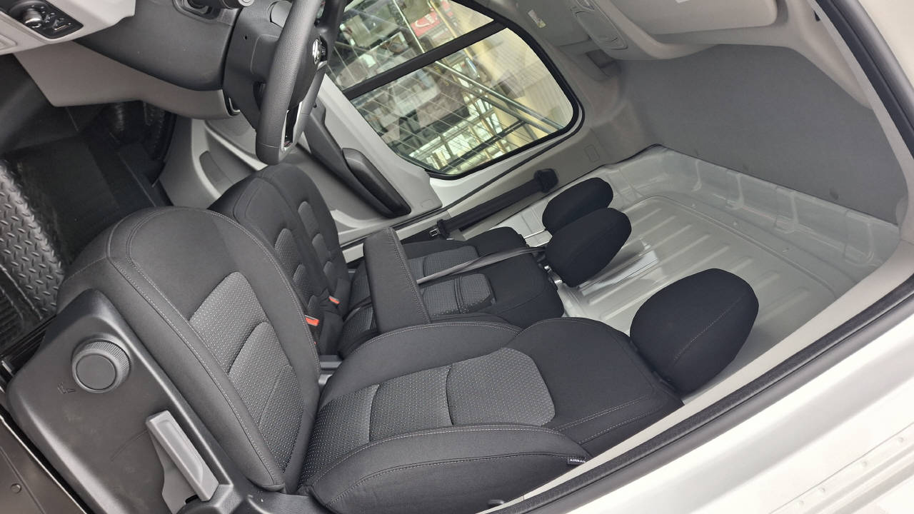 MAXUS Deliver 9 Kaw. L3H2 2.0 TD Comfort-image-9