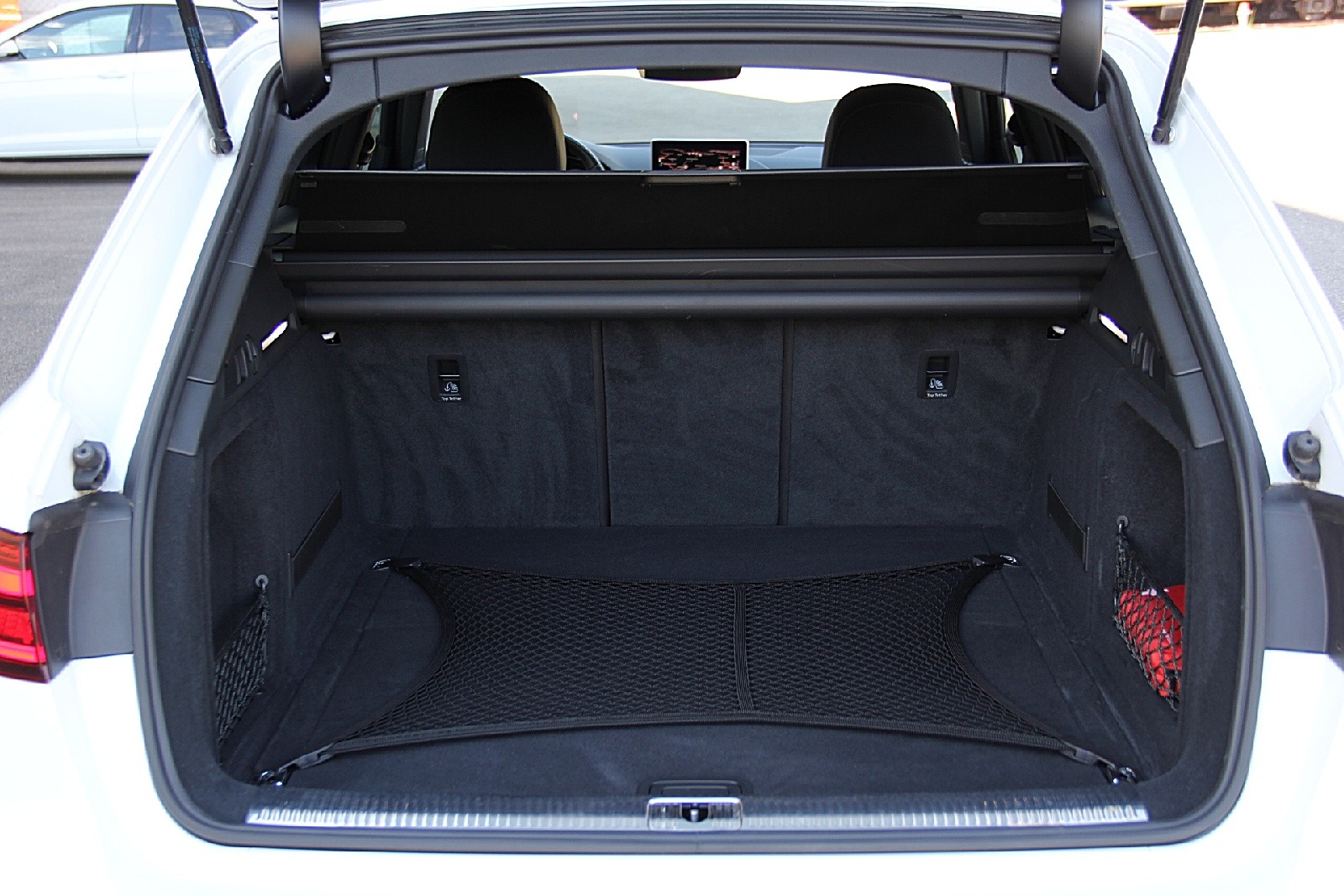 AUDI A4 Avant 40 TDI Sport quattro S-tronic-image-15