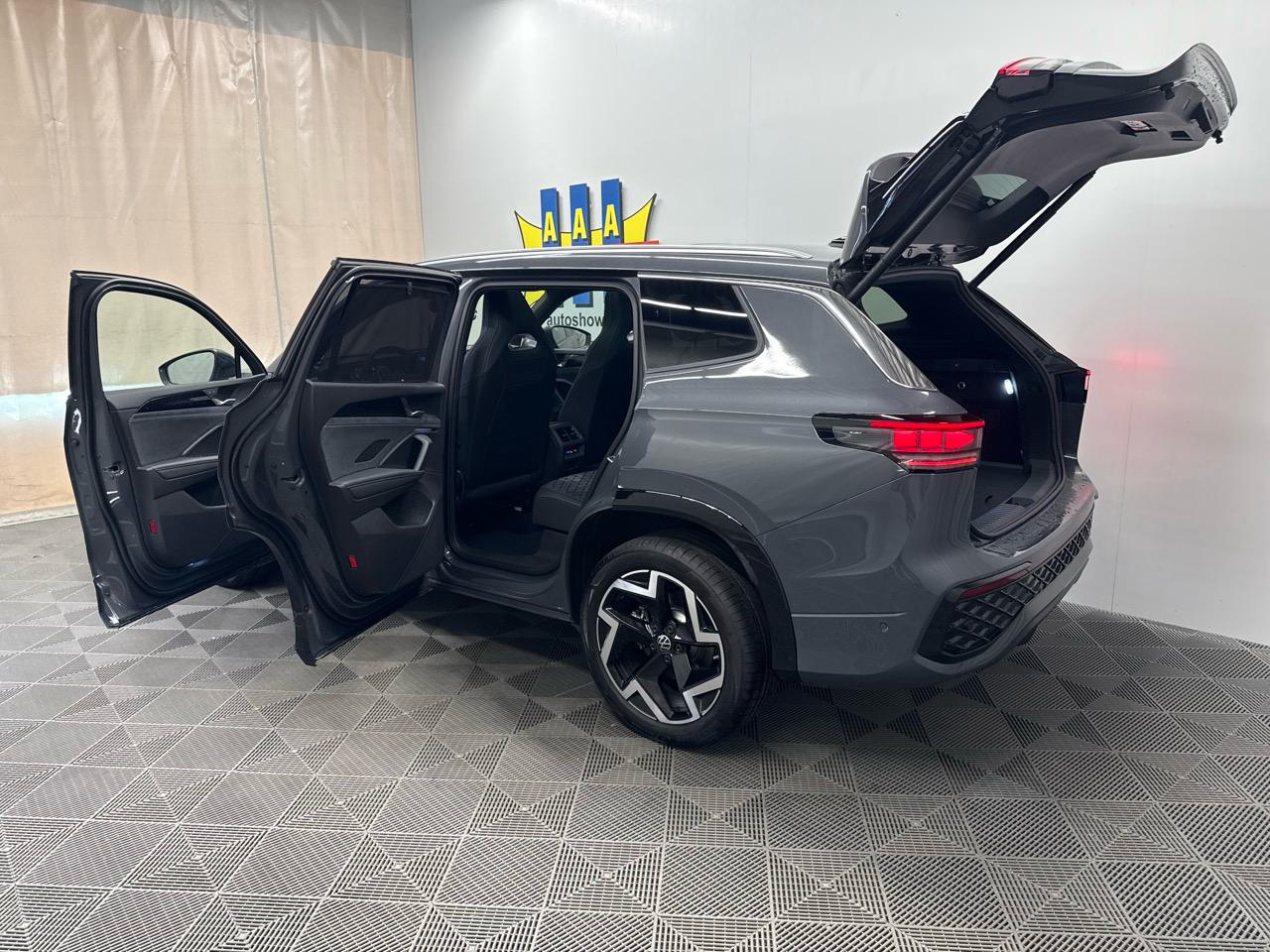 VW Tayron 1.5 TSI PHEV R-Line Black Style-image-18