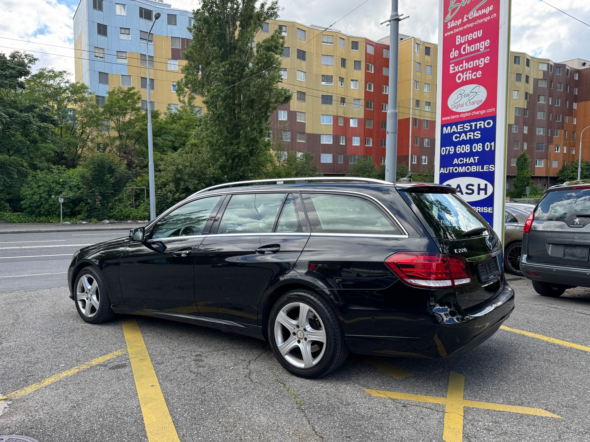 MERCEDES-BENZ E 220 BlueTEC-image-4