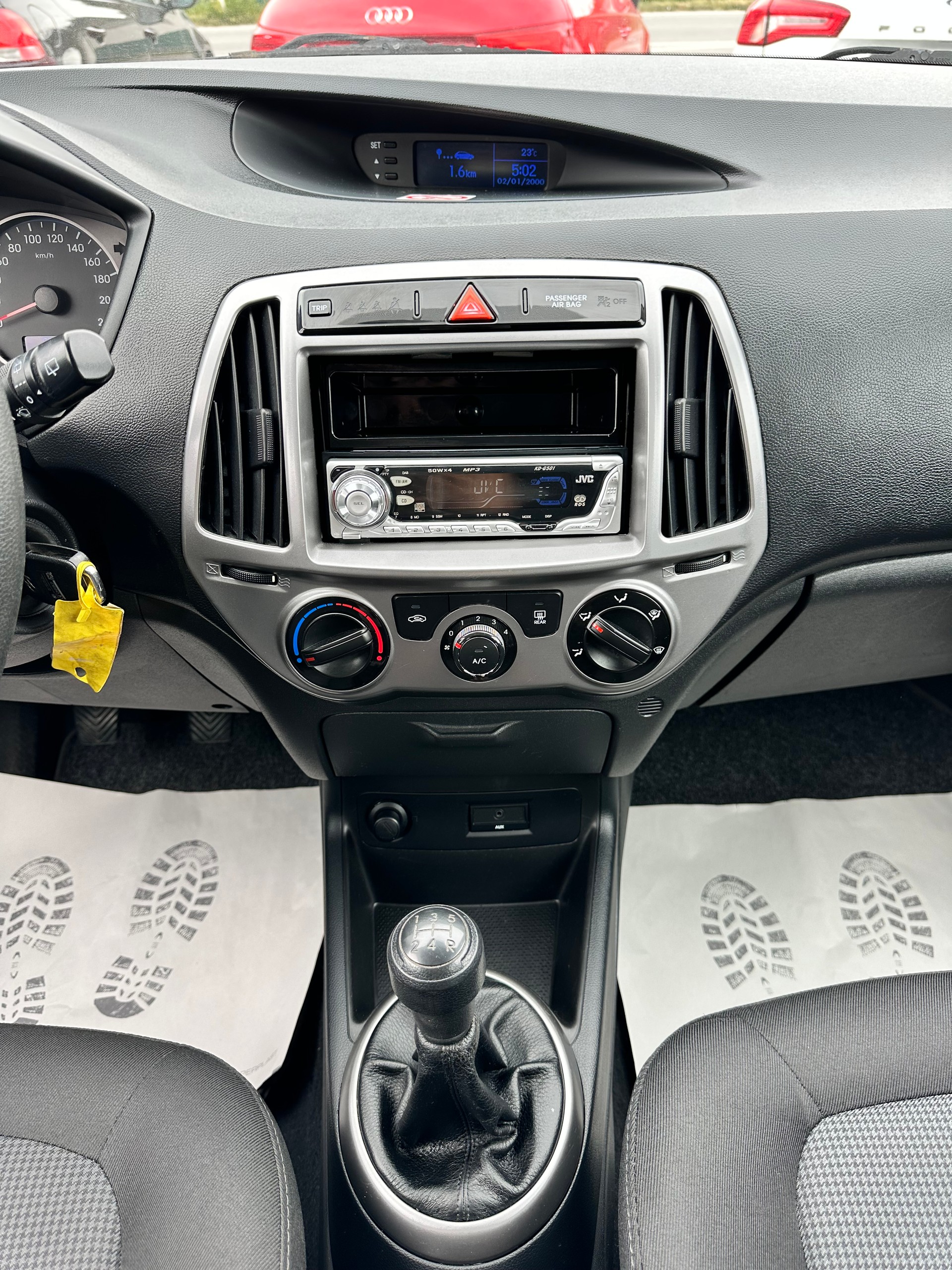 HYUNDAI i20 1.2 Pica 45km/h-image-14