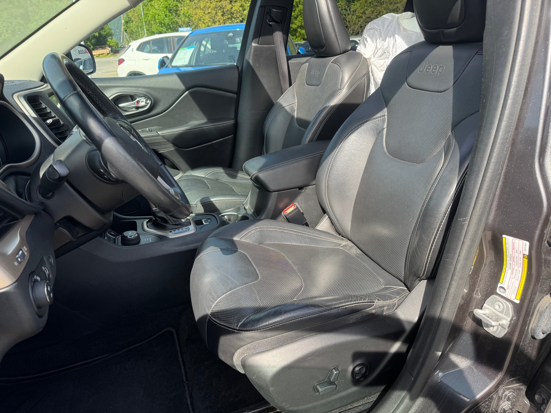 JEEP Cherokee 2.2TD Limited AWD 9ATX-image-8