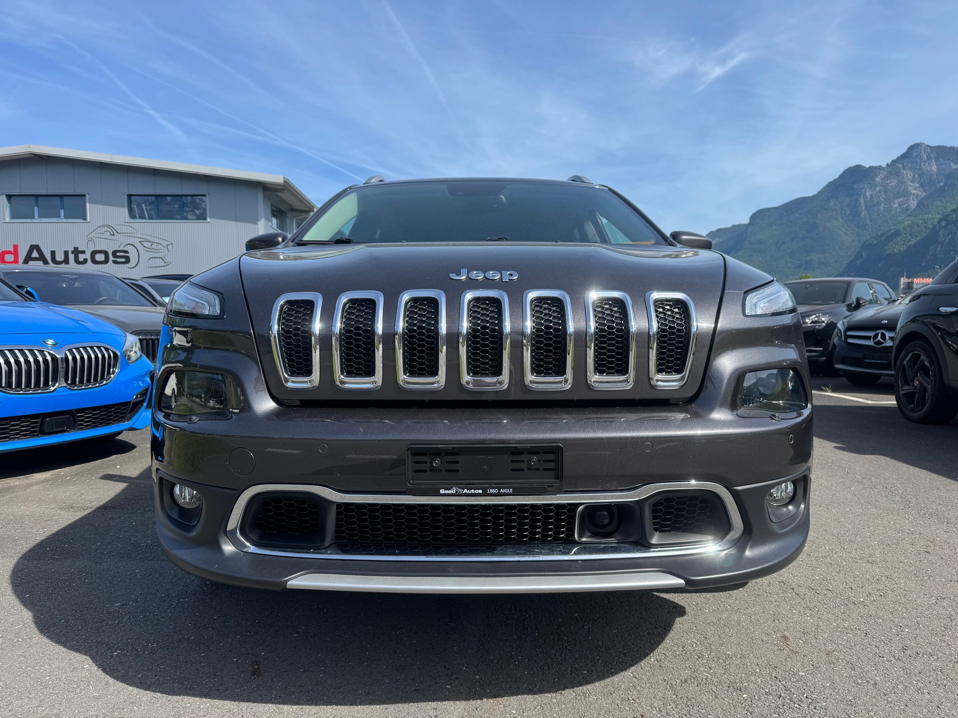 JEEP Cherokee 2.2TD Limited AWD 9ATX-showroom-element-1