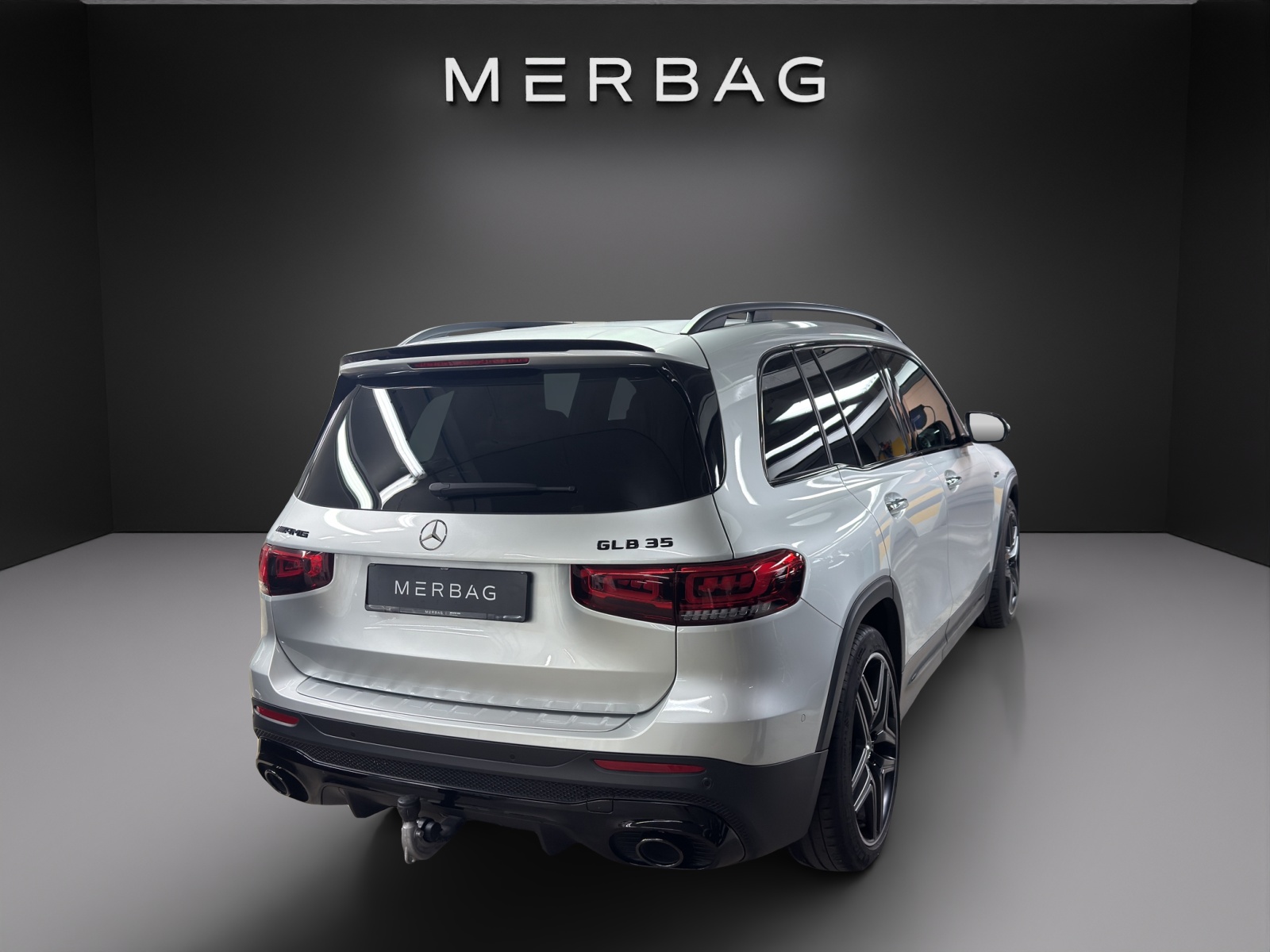 MERCEDES-BENZ GLB AMG 35 4M 8G-Tronic-image-4