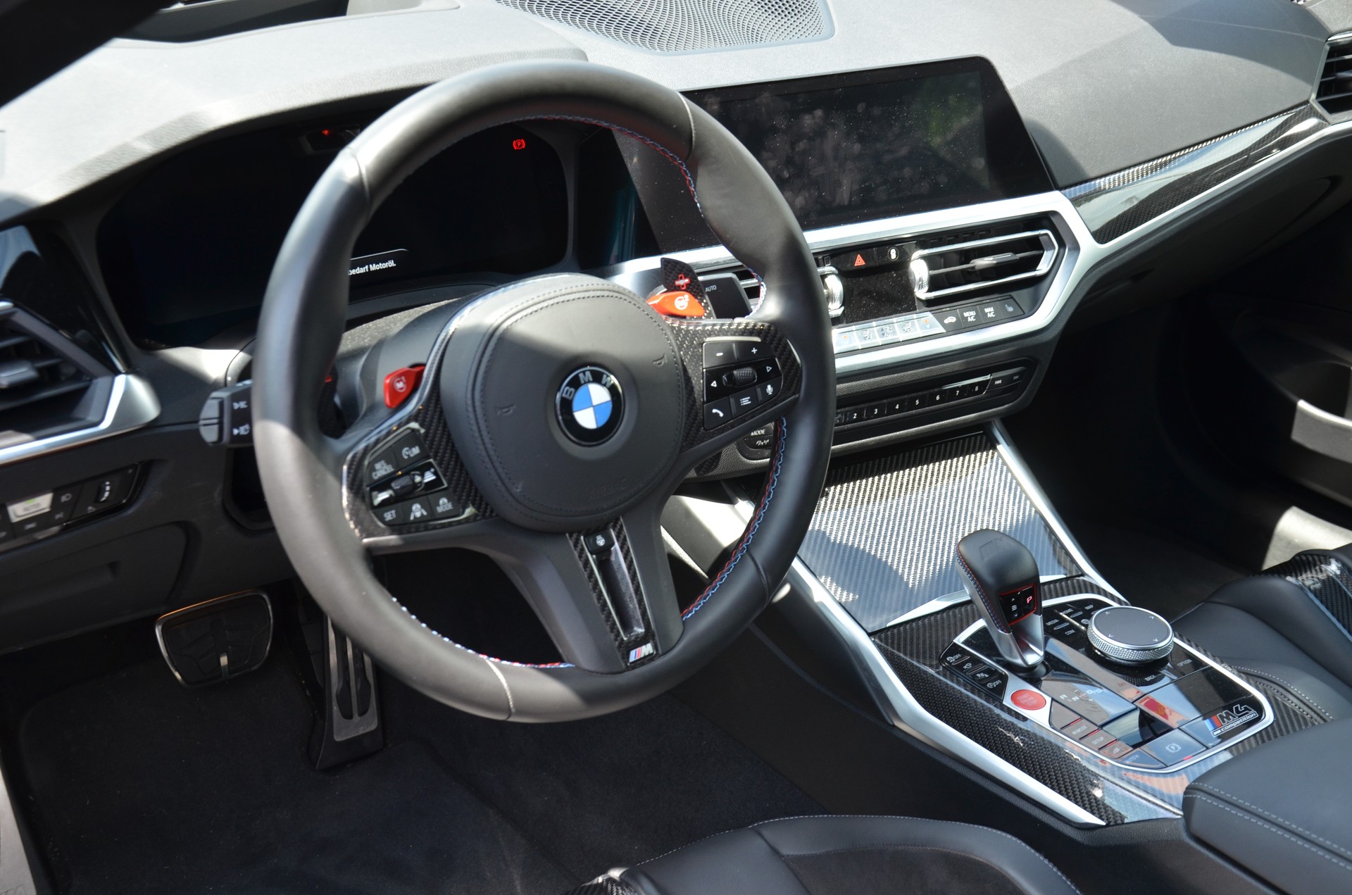 BMW M4 Coupé Competition M xDrive-image-25
