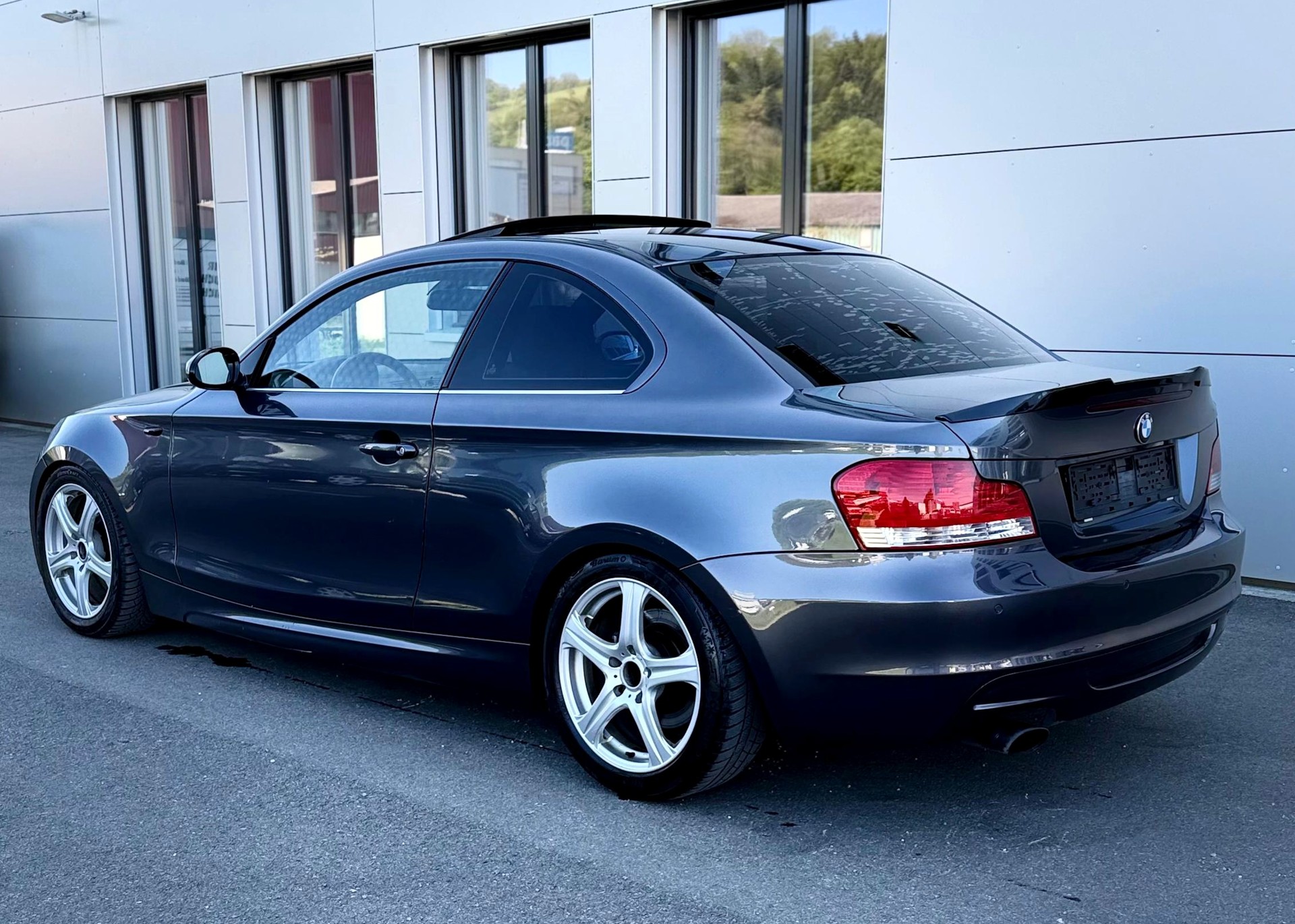 BMW 123d Coupé M-Sportpaket (CH)-image-1