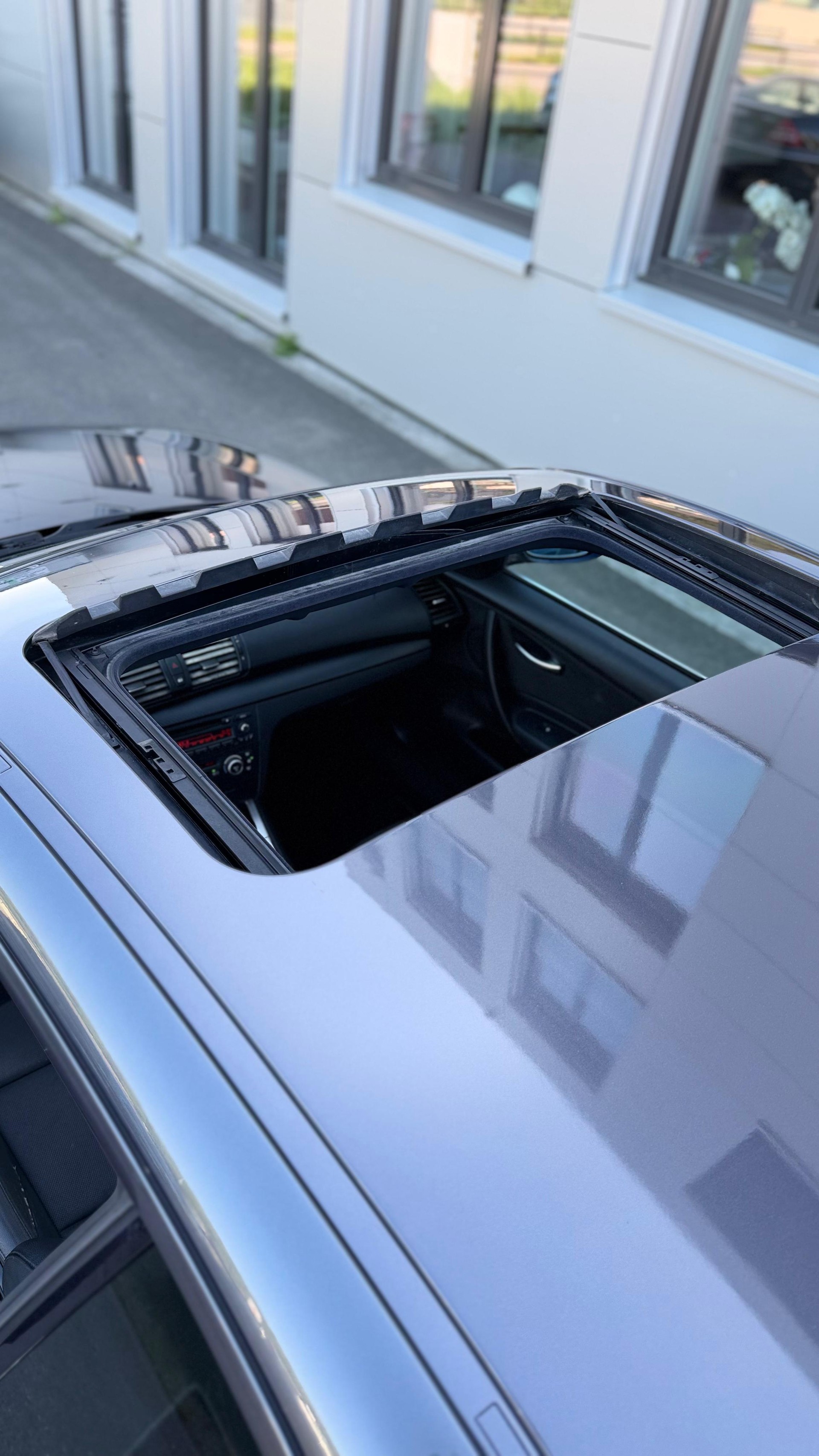 BMW 123d Coupé M-Sportpaket (CH)-image-5