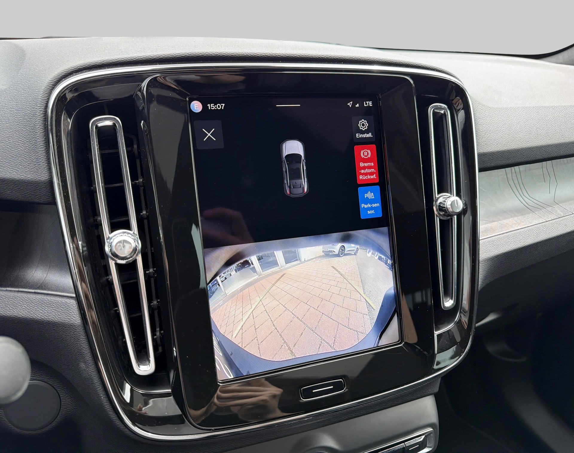 VOLVO C40 E80 Core-image-12