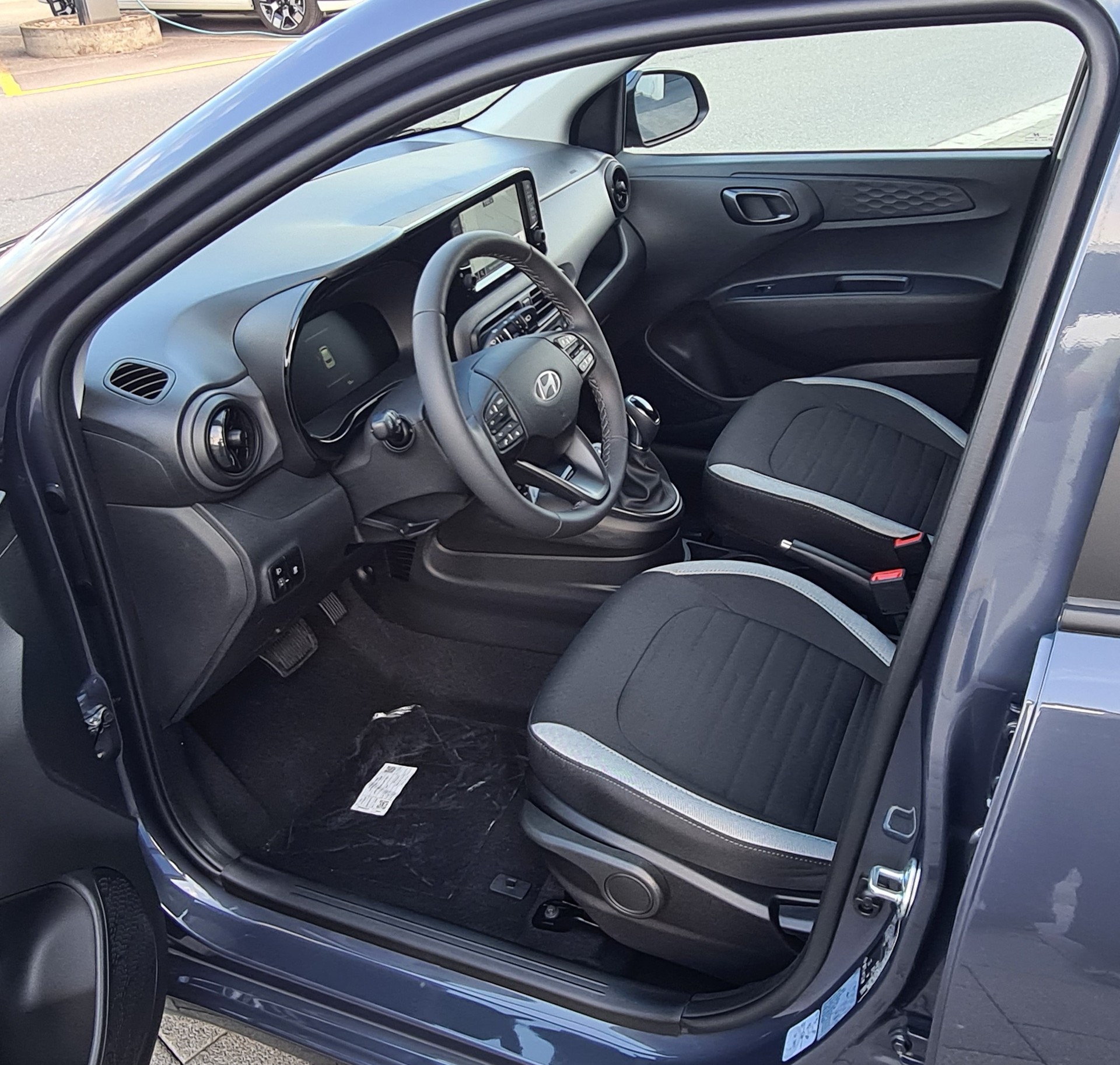 HYUNDAI i10 1.0 Origo-image-9