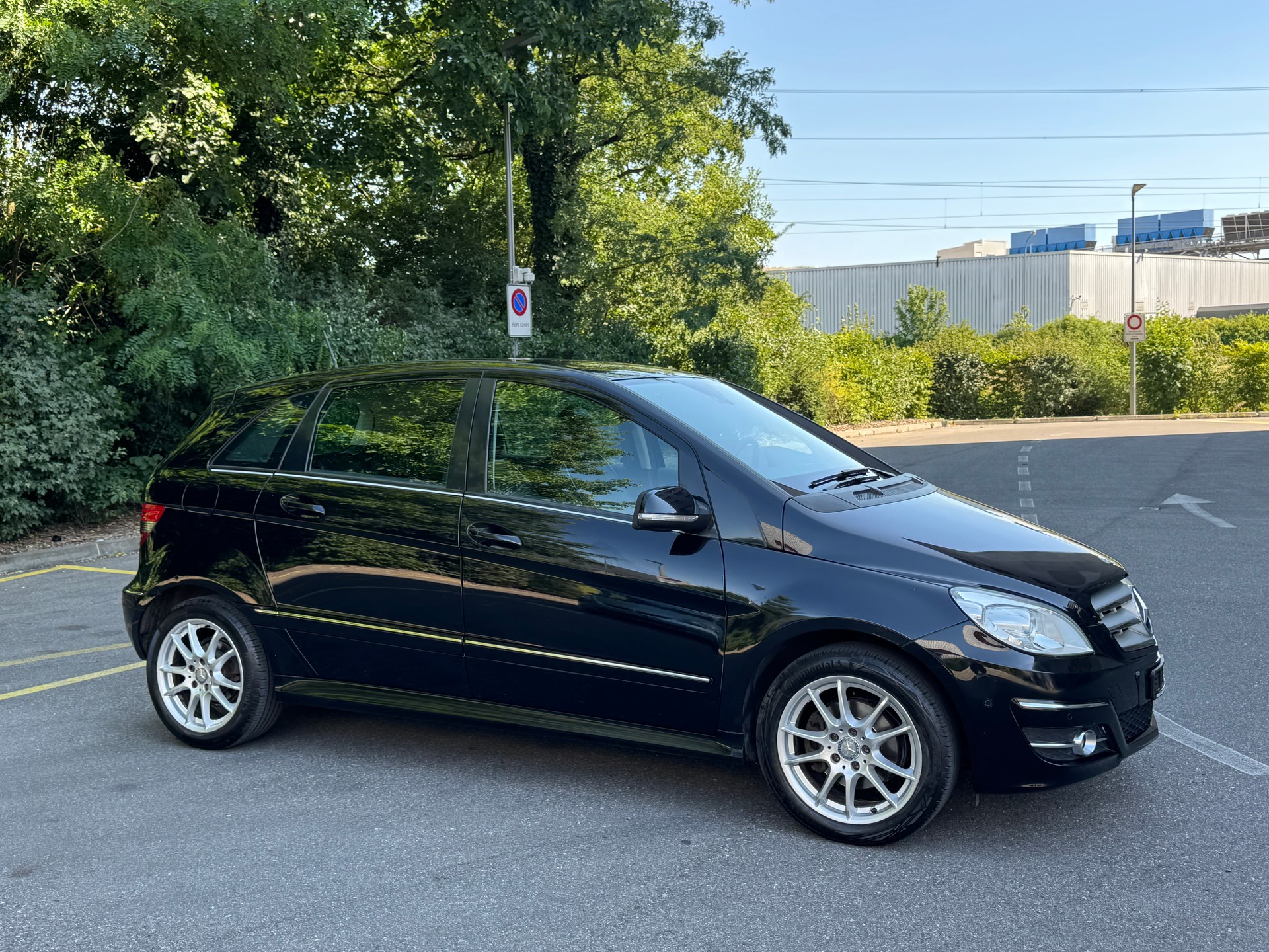 MERCEDES-BENZ B 200 Autotronic-image-1