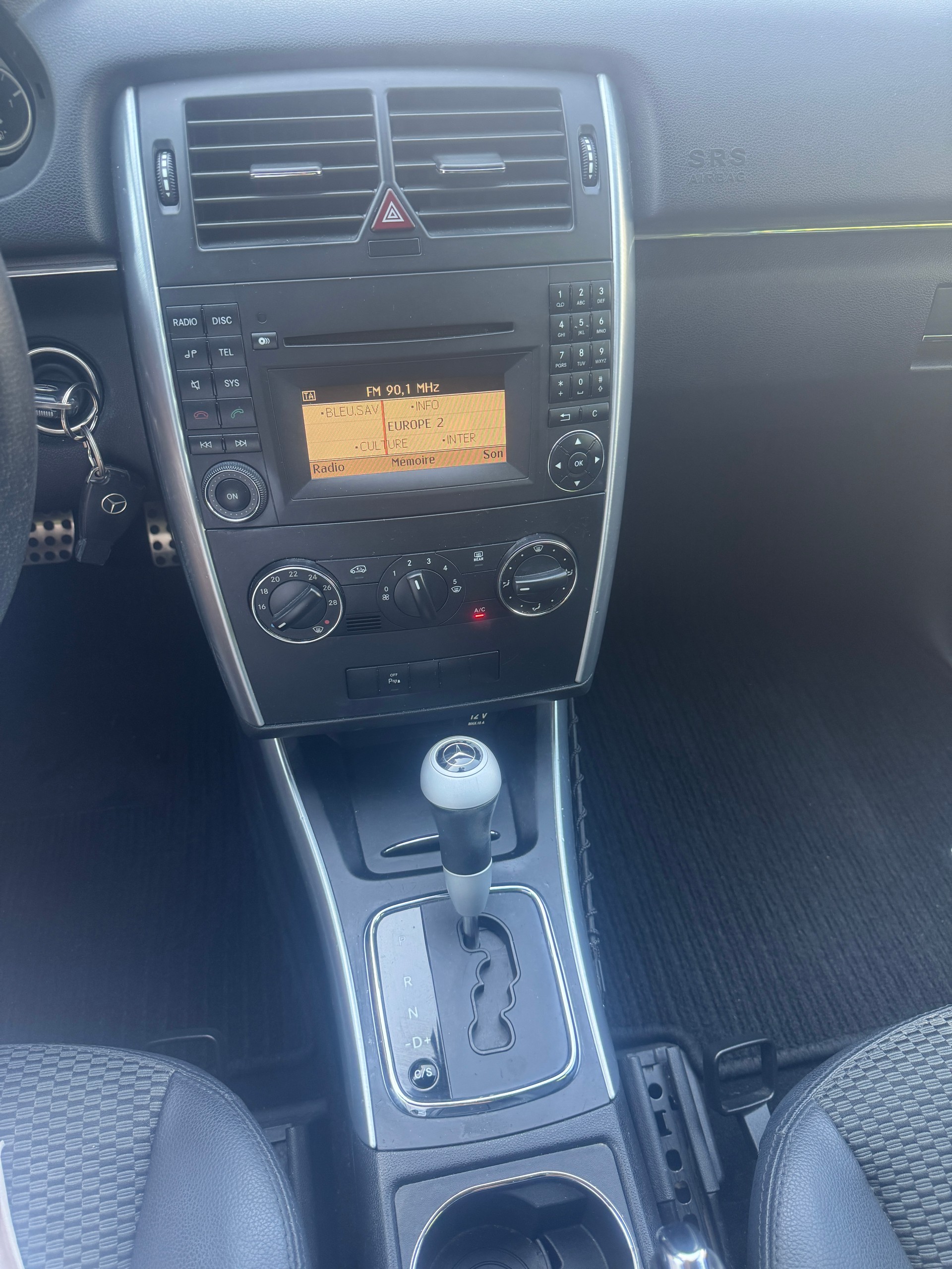 MERCEDES-BENZ B 200 Autotronic-image-13