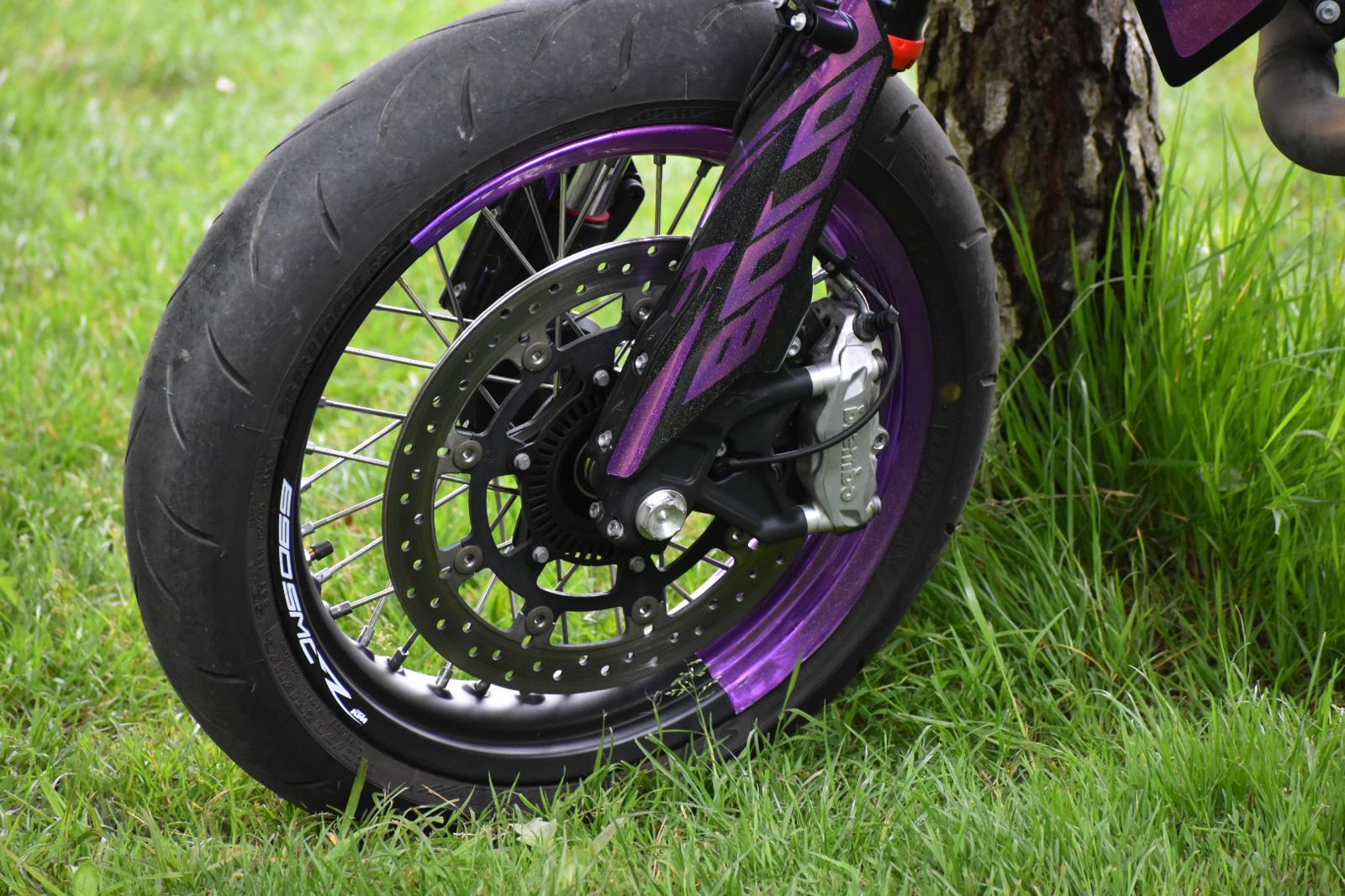 KTM 690 SMC R ABS (35 kW)-image-5