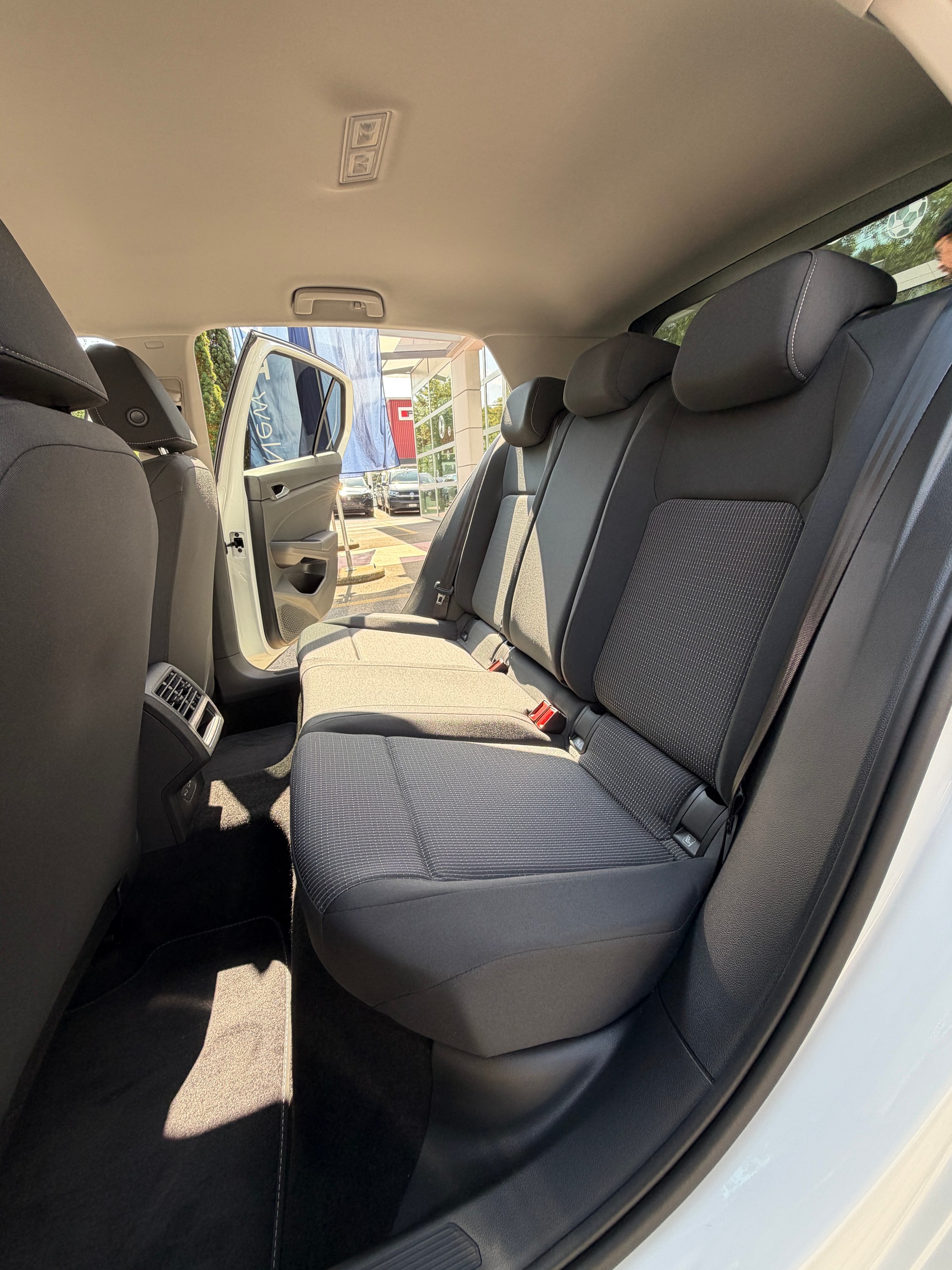 VW Golf 1.5 e TSI mHEV Value DSG-image-11