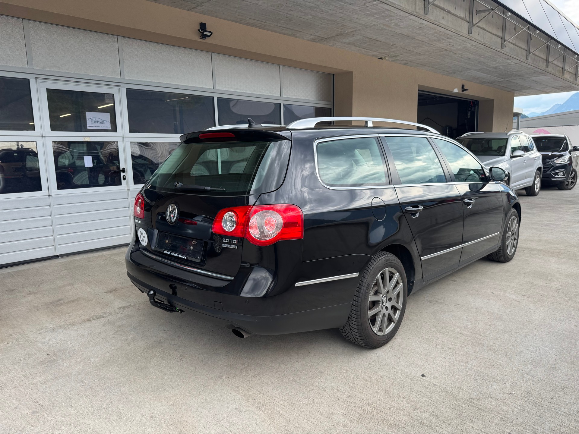 VW Passat Variant 2.0 TDI Highline 4Motion DSG-image-3
