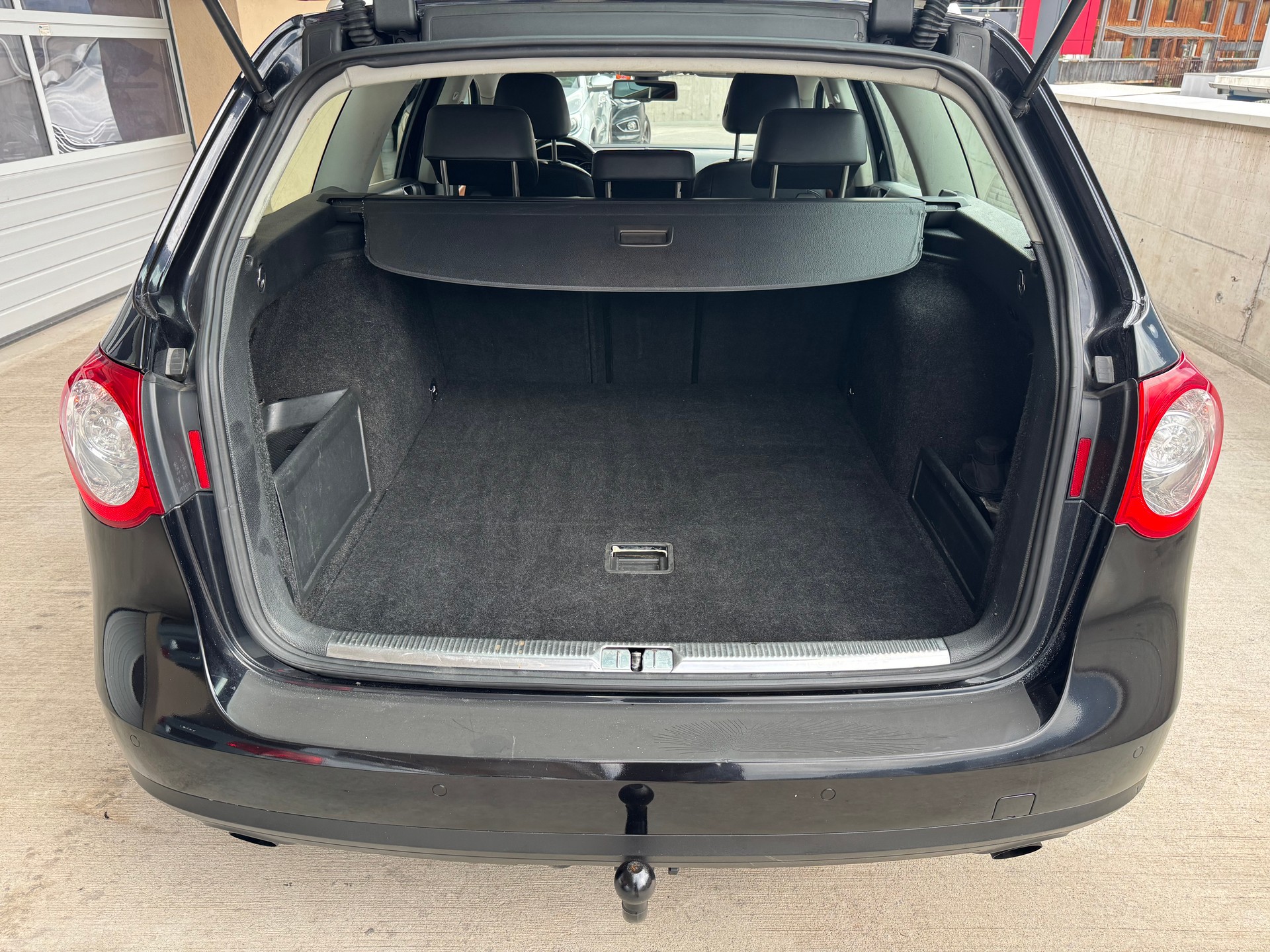 VW Passat Variant 2.0 TDI Highline 4Motion DSG-image-7