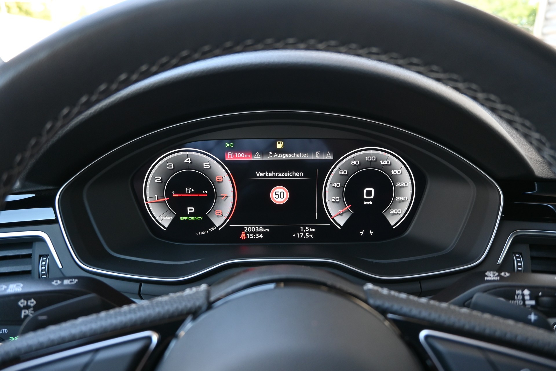 AUDI A4 Avant 40 TFSI S line S-tronic quattro + AHK 1700kg-image-19
