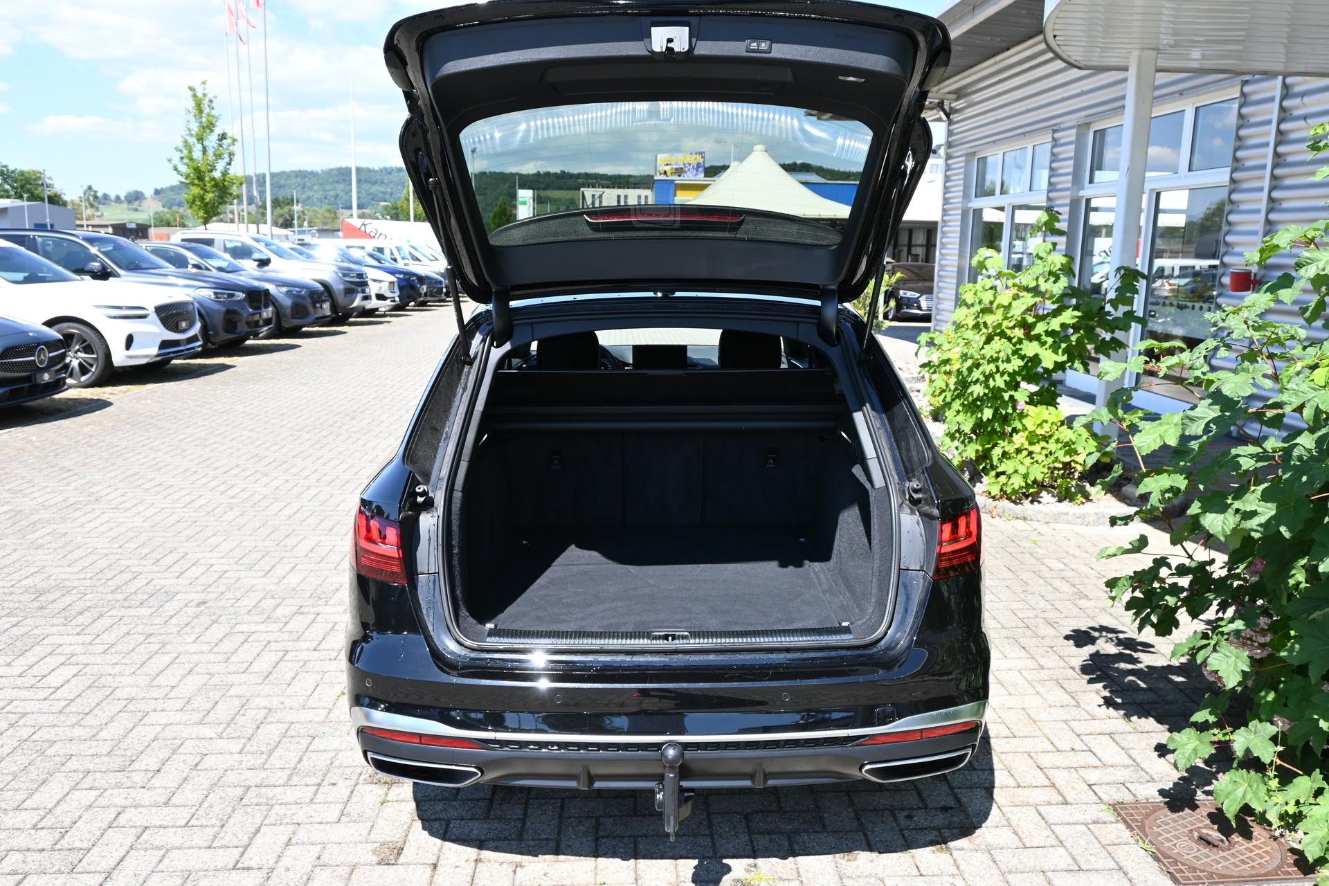 AUDI A4 Avant 40 TFSI S line S-tronic quattro + AHK 1700kg-image-8