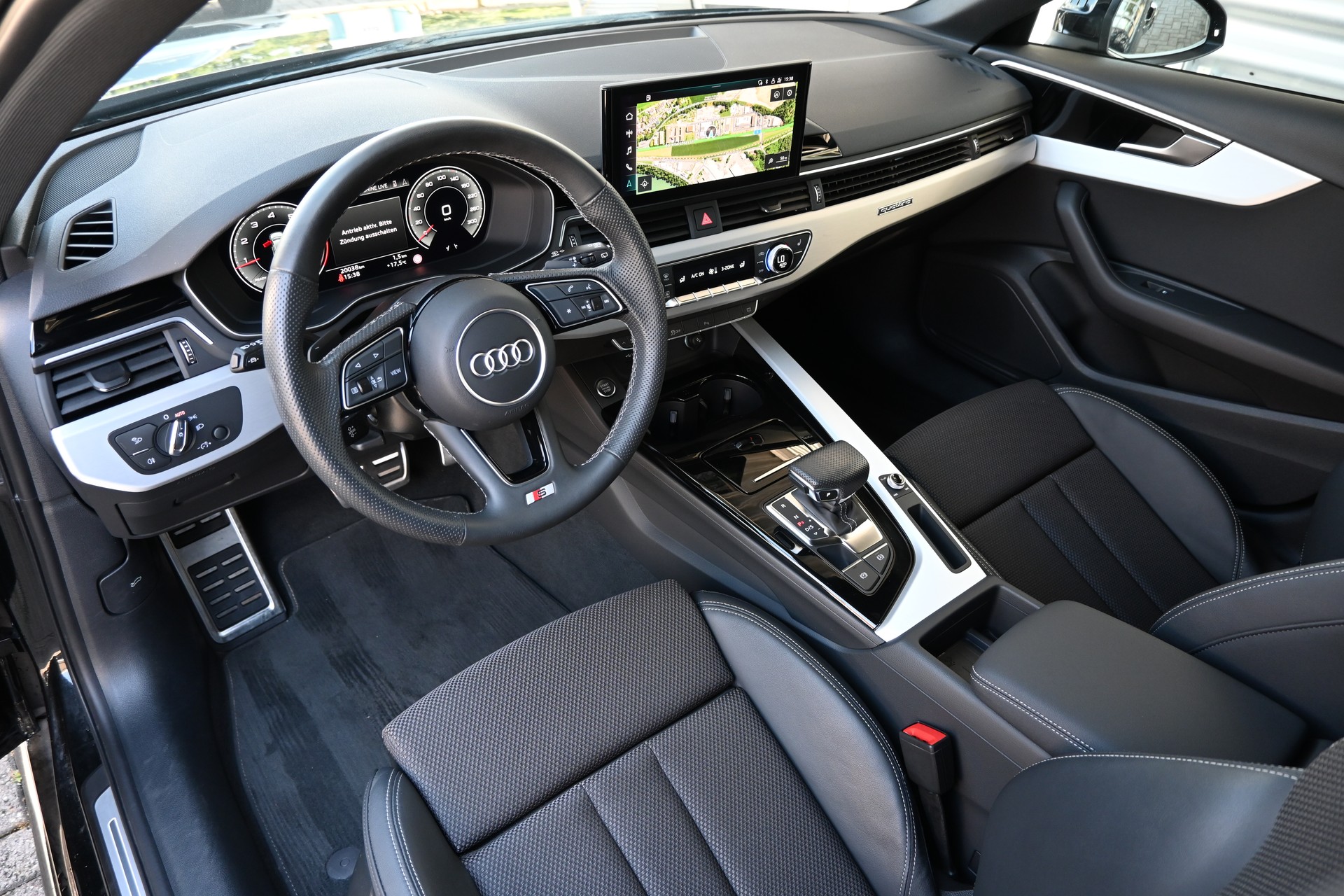 AUDI A4 Avant 40 TFSI S line S-tronic quattro + AHK 1700kg-image-11