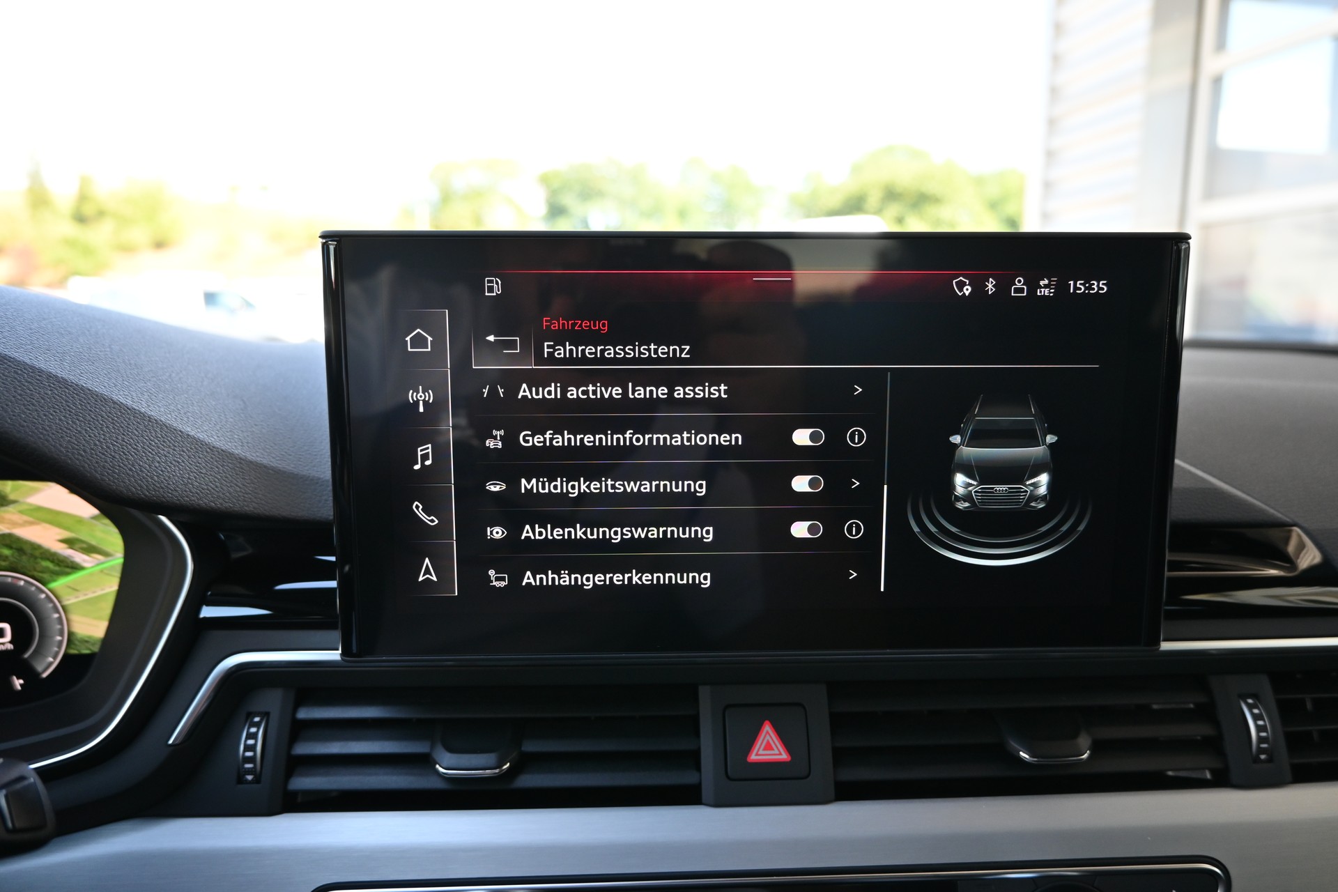 AUDI A4 Avant 40 TFSI S line S-tronic quattro + AHK 1700kg-image-26