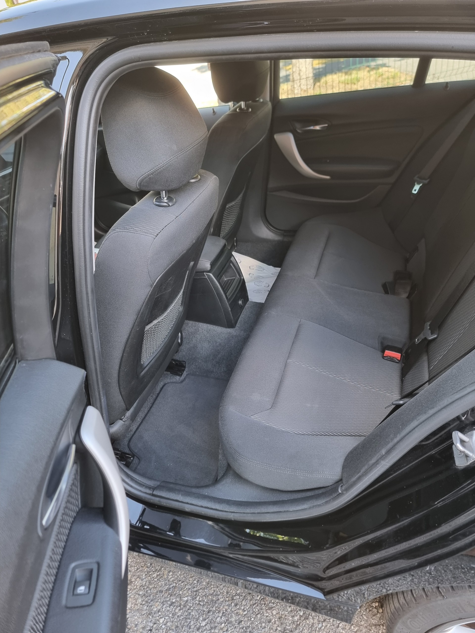 BMW 114d Business-image-10