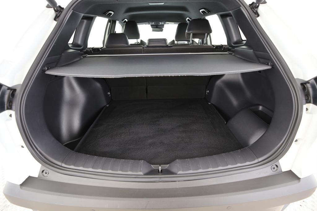 TOYOTA Corolla Cross 2.0 HSD Trend AWD-i-image-9