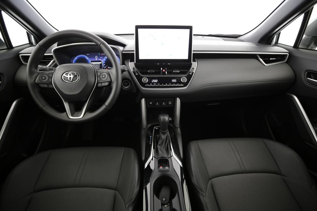 TOYOTA Corolla Cross 2.0 HSD Trend AWD-i-image-4