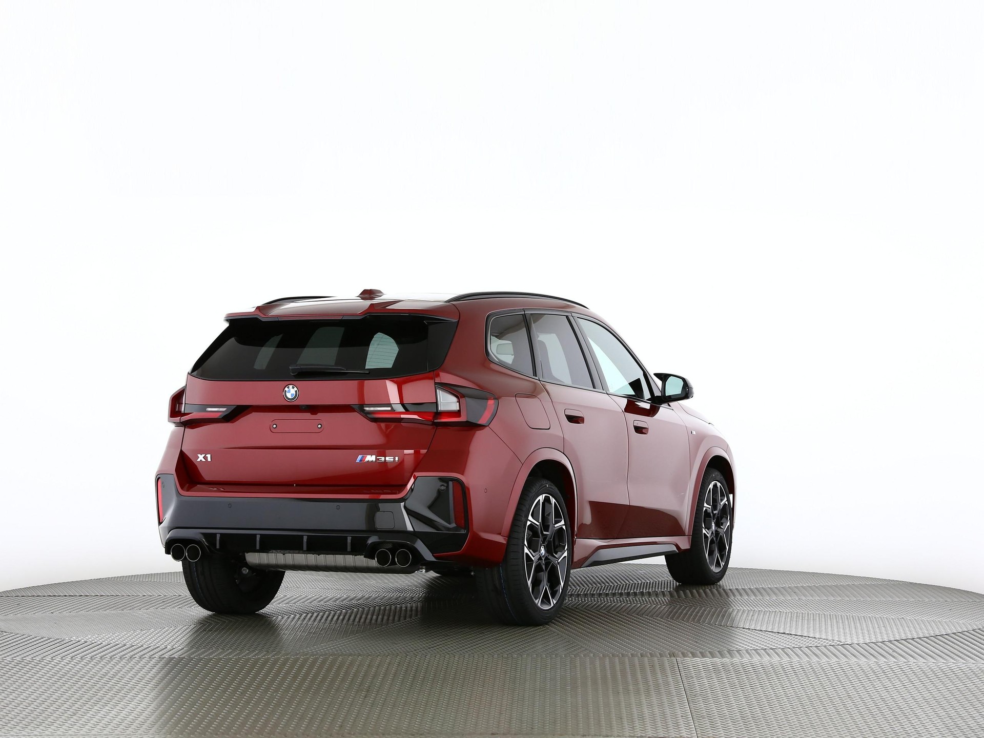 BMW X1 M35i-image-18