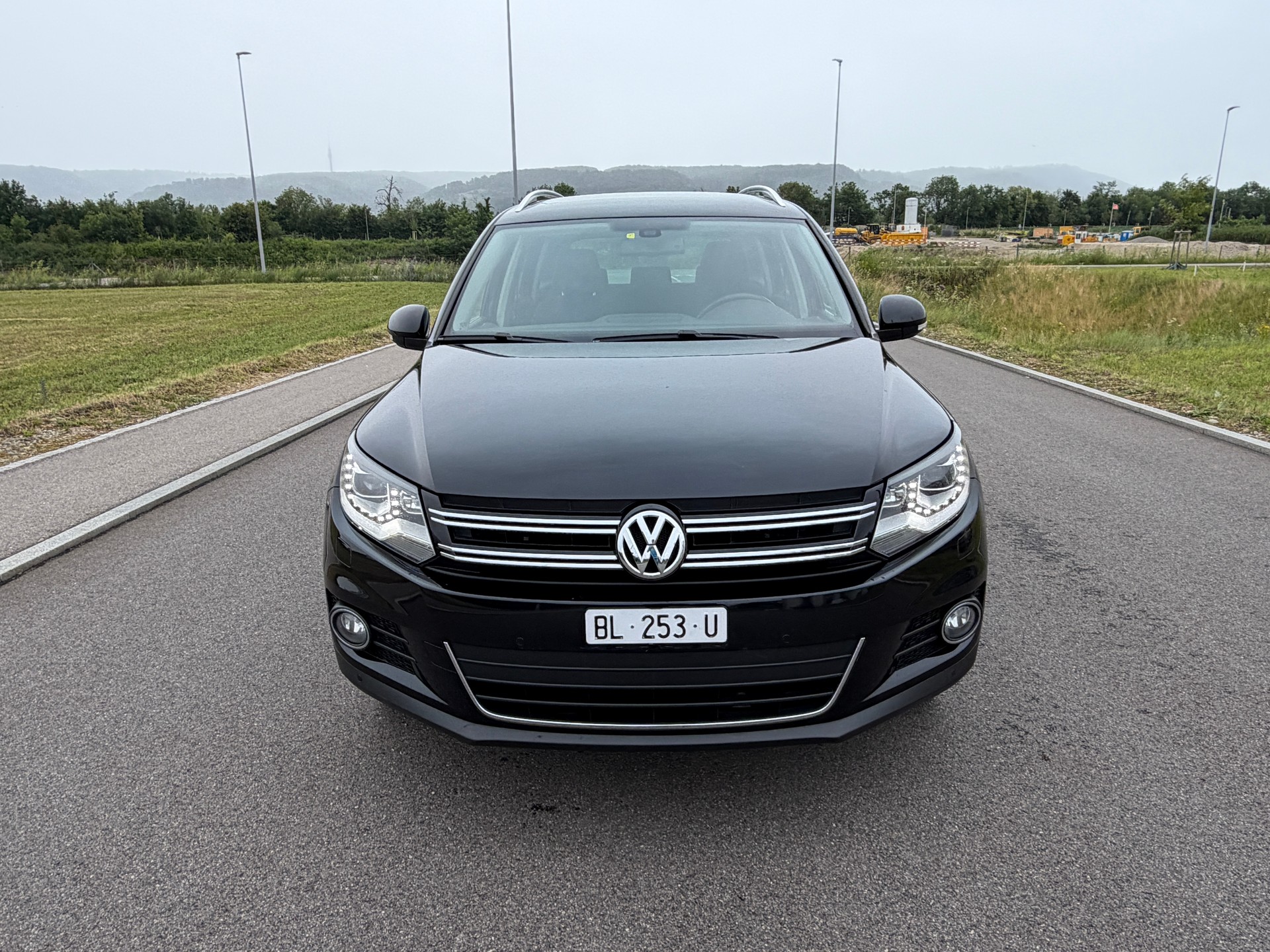 VW Tiguan 2.0 TDI BMT Salomon 4Motion DSG-showroom-element-3