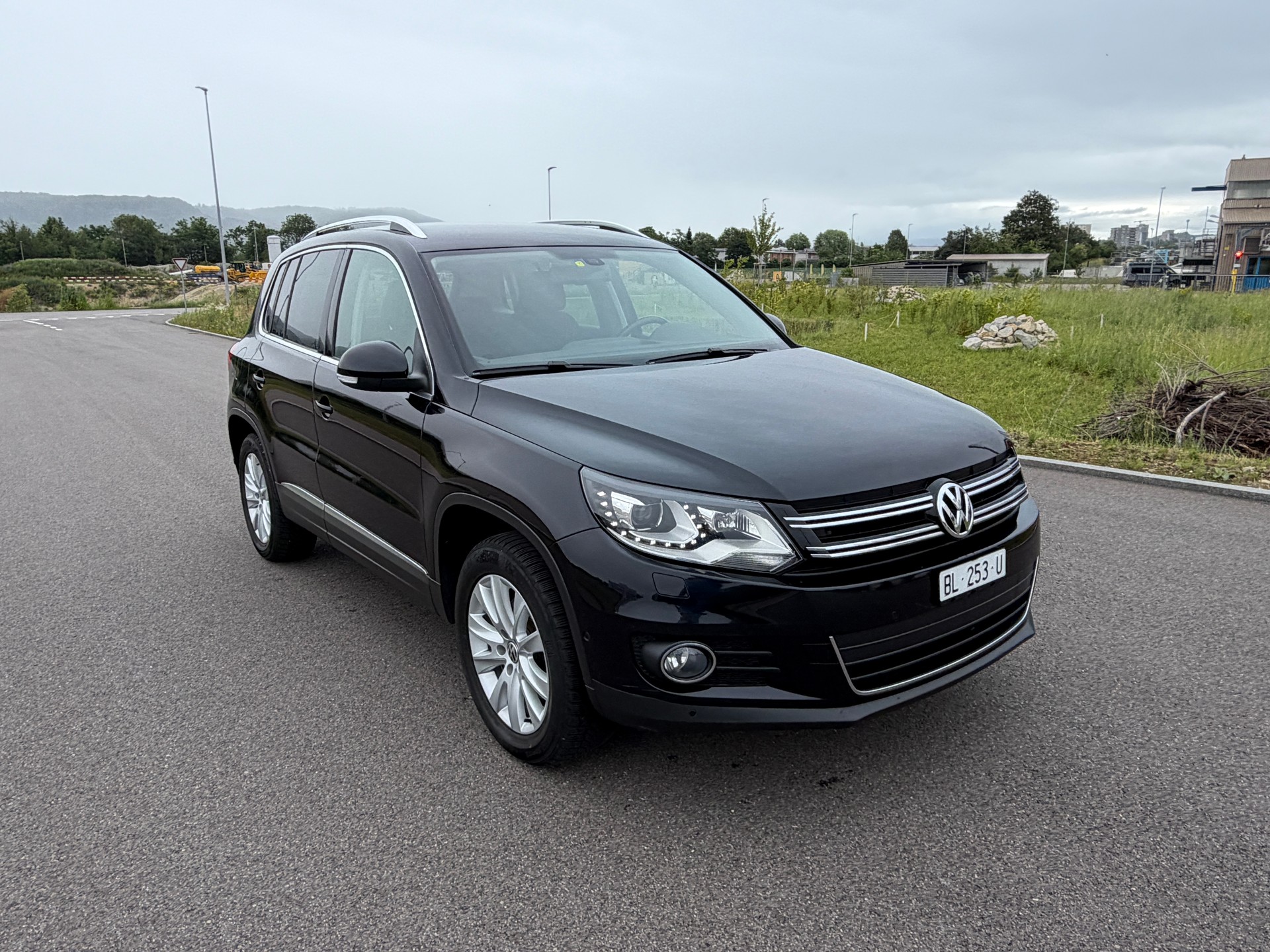 VW Tiguan 2.0 TDI BMT Salomon 4Motion DSG-image-7