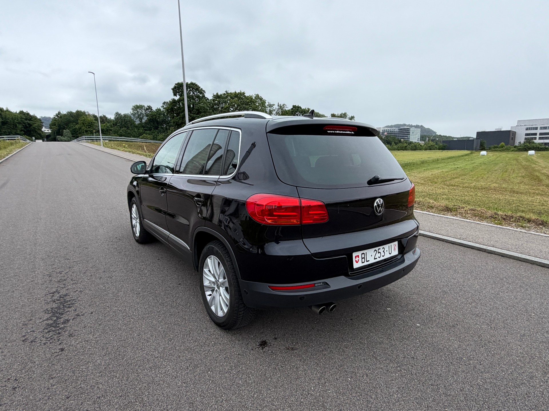 VW Tiguan 2.0 TDI BMT Salomon 4Motion DSG-image-8