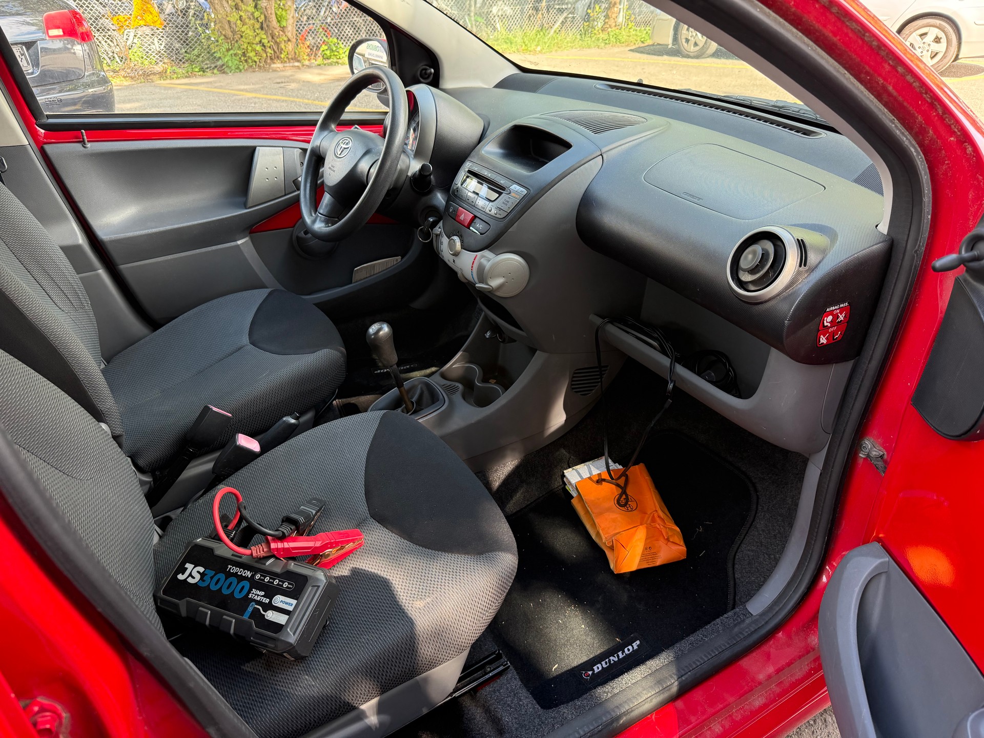 TOYOTA Aygo 1.0 Linea Terra-image-6