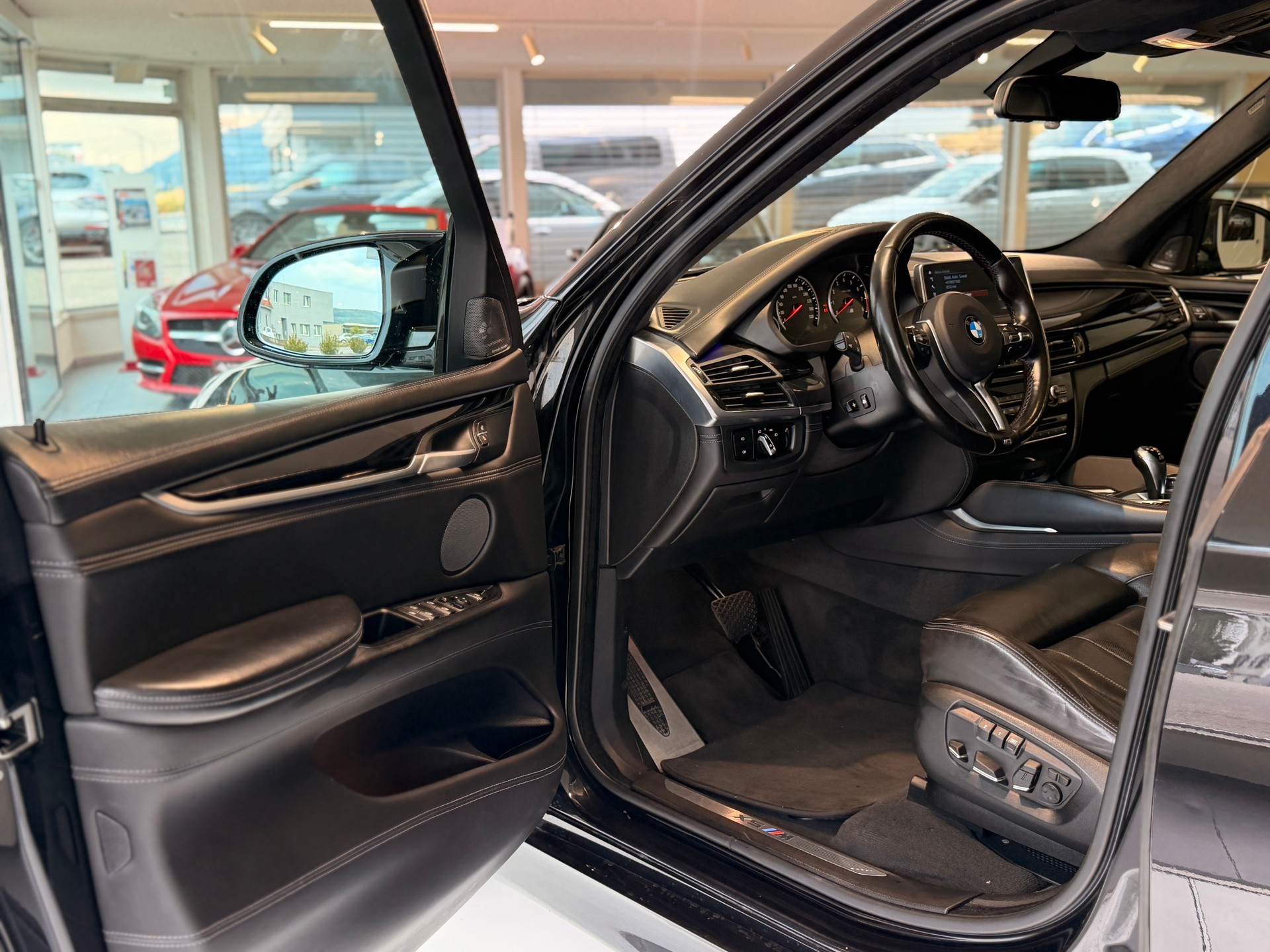 BMW X5M Steptronic-image-12