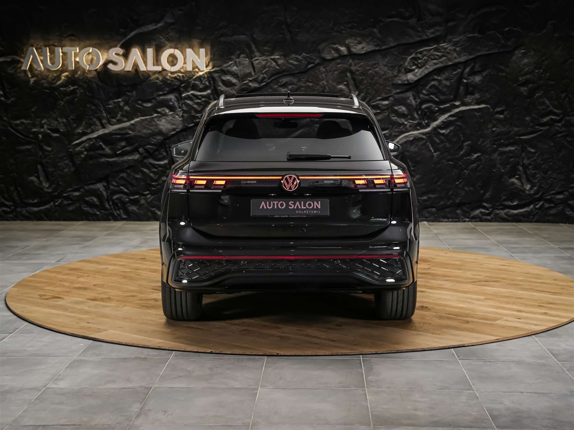 VW Tiguan 2.0 TDI SCR R-Line 4Motion DSG *Massage*Abstandsregler*Panorama*-showroom-element-3
