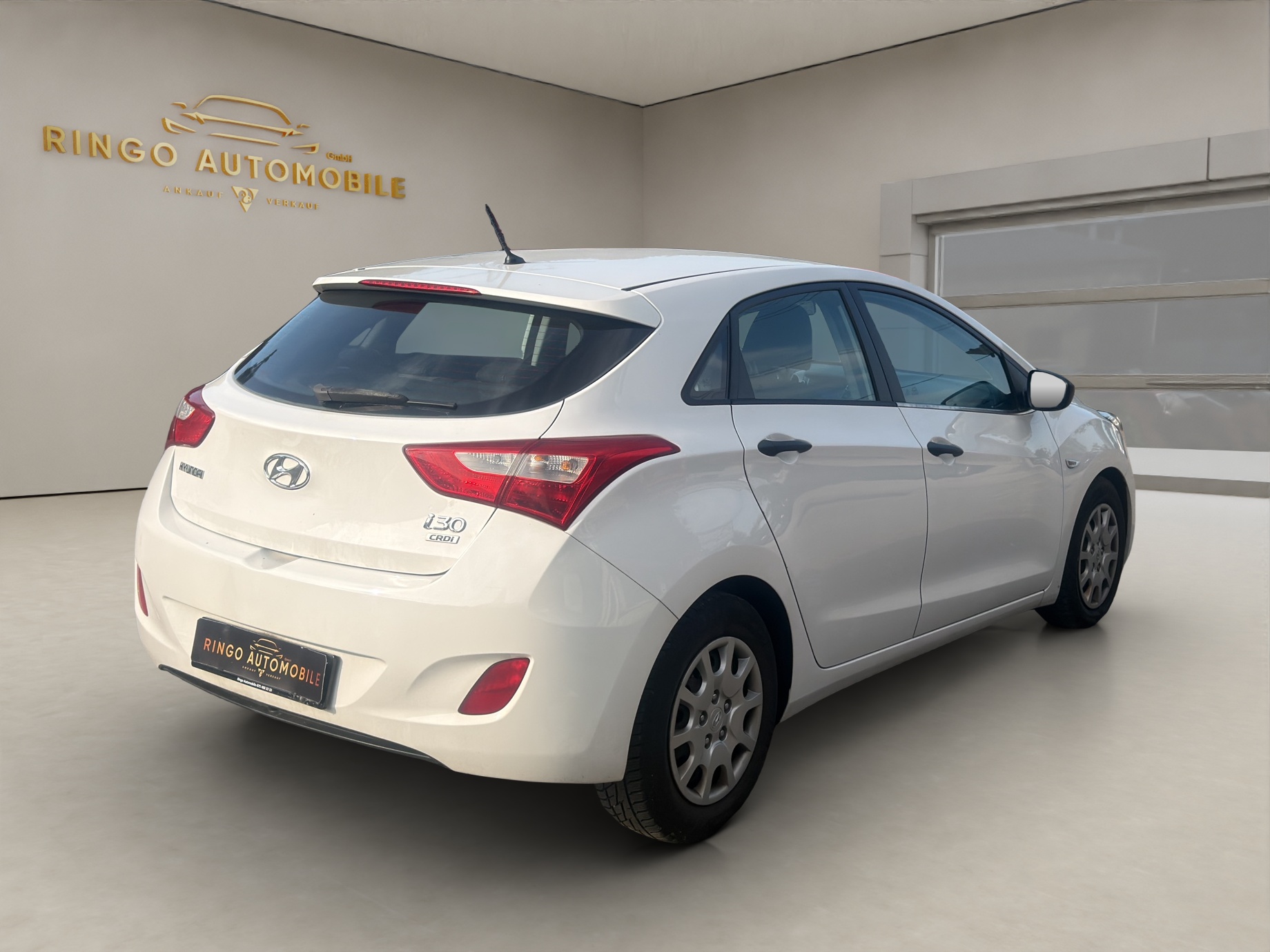 HYUNDAI i30 1.4 CRDI-image-6