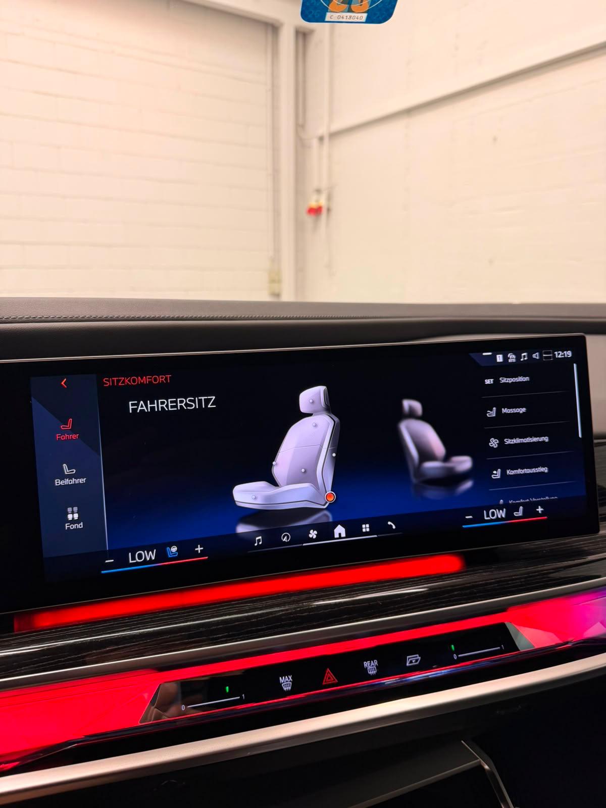 BMW 750e xDrive M Sport All Balck Performance Steptronic 4Jahre Garantie & Gratisservice Vollausstattung-image-25