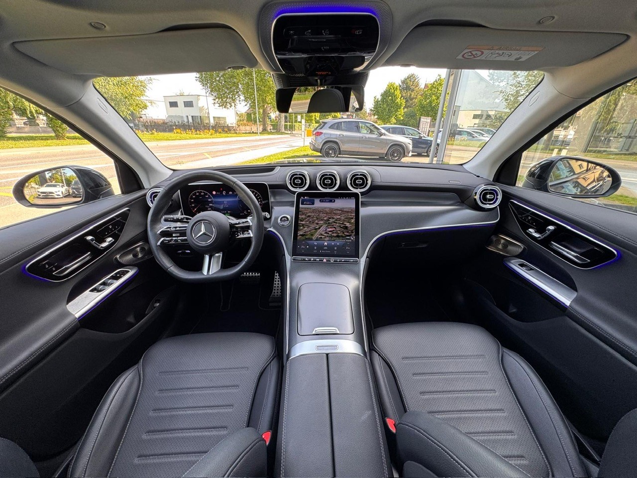 MERCEDES-BENZ GLC 300 e 4Matic EQ Star 9G-Tronic-image-9