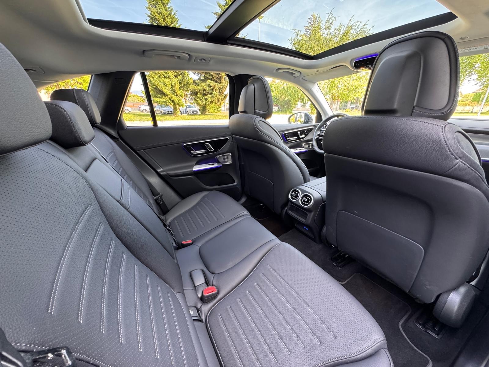 MERCEDES-BENZ GLC 300 e 4Matic EQ Star 9G-Tronic-image-8