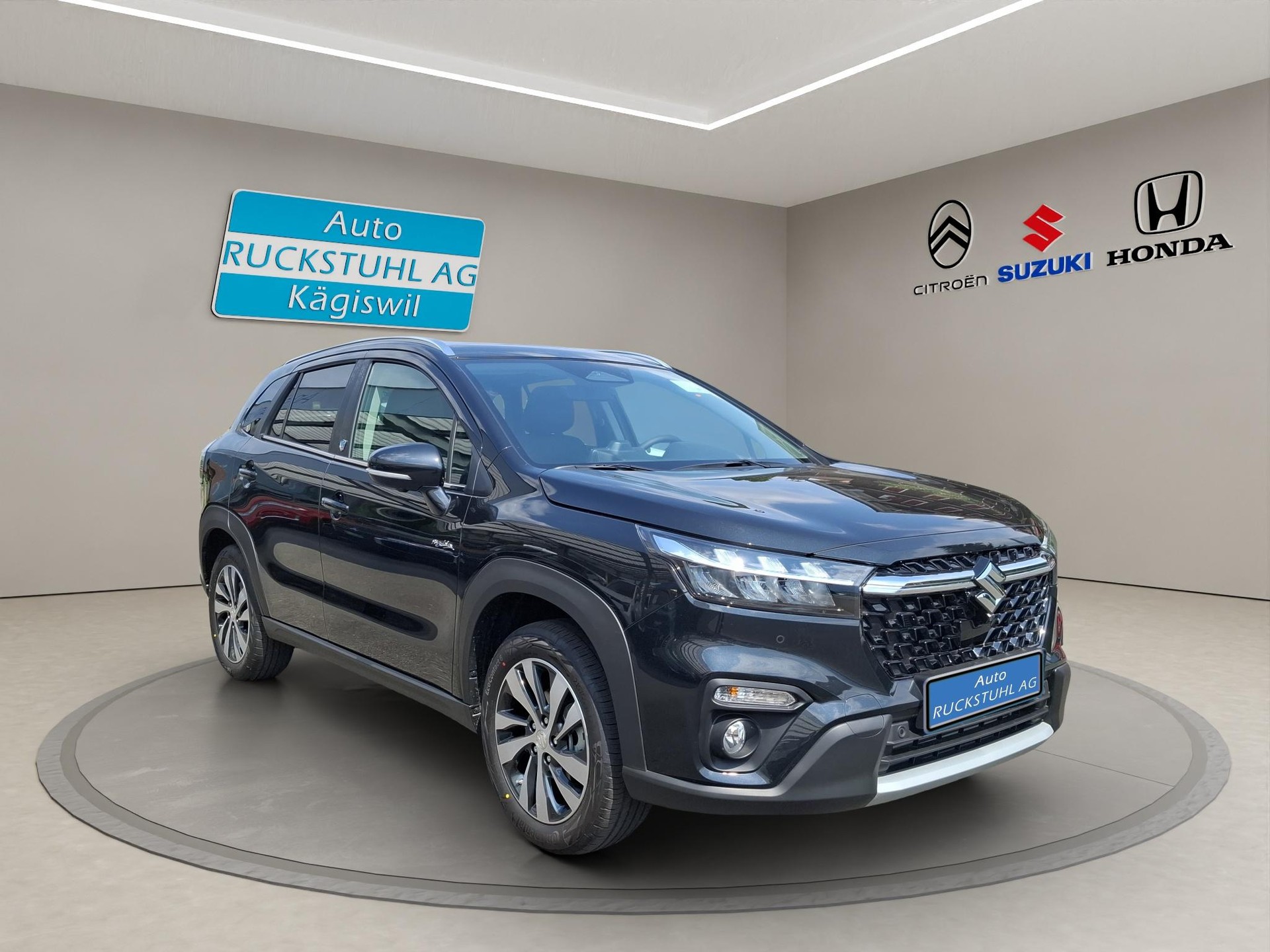 SUZUKI S-Cross 1.4 T Piz Sulai Top Hybrid 4x4-image-1