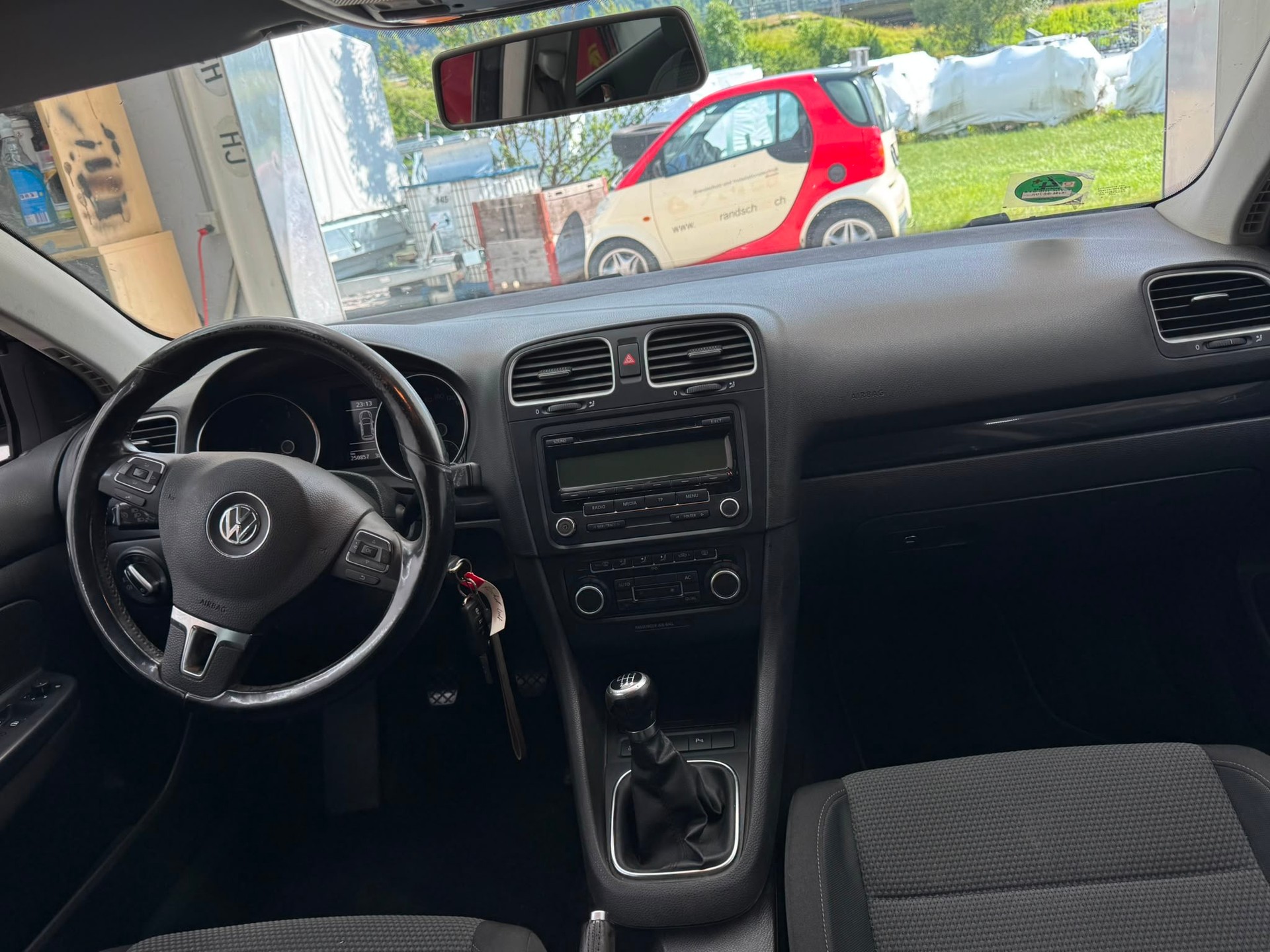 VW Golf Variant 1.6 TDI Comfortline 4Motion-image-15