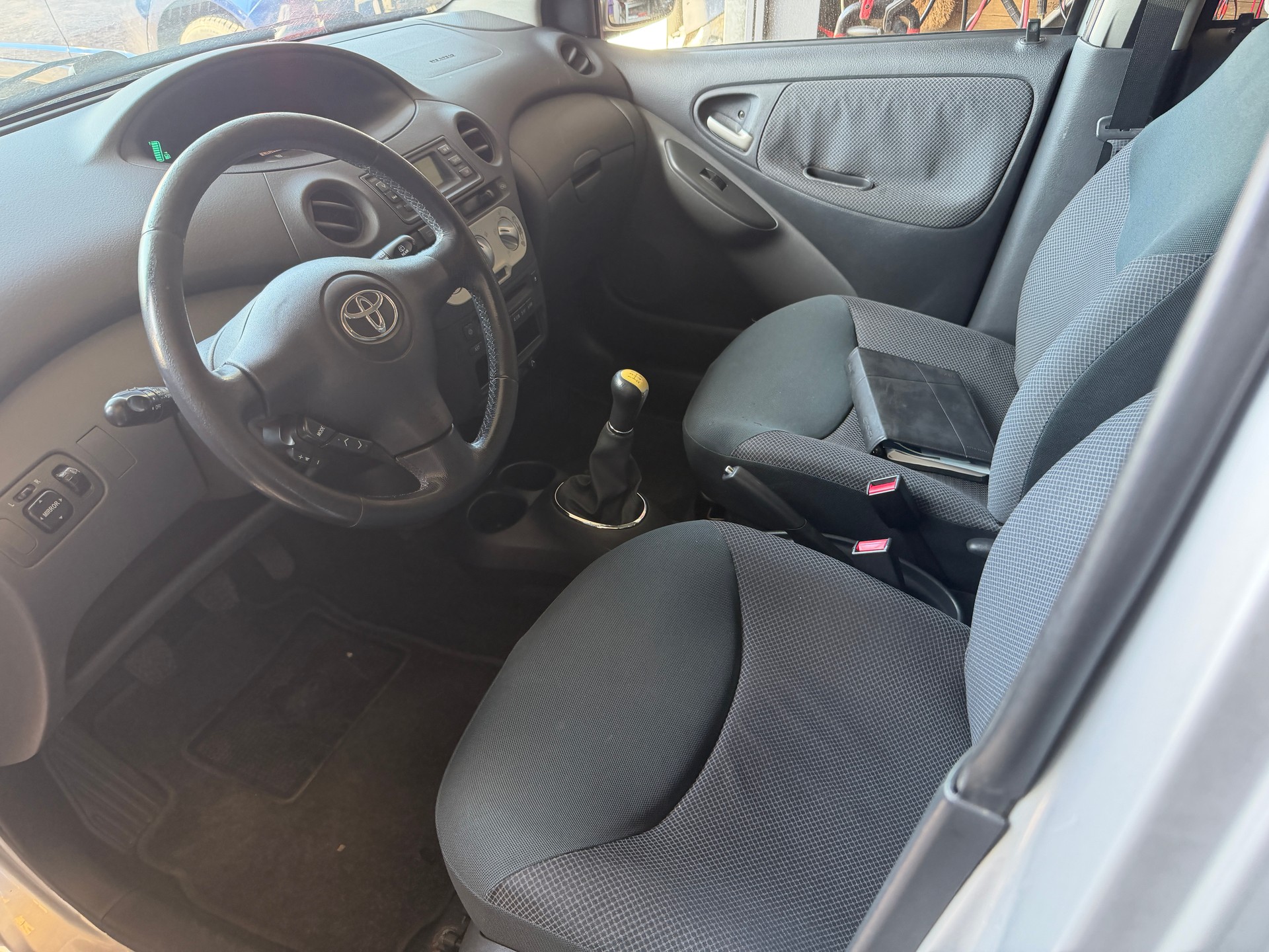 TOYOTA Yaris 1.3 Linea Sol MFK 04.02.2026-image-4