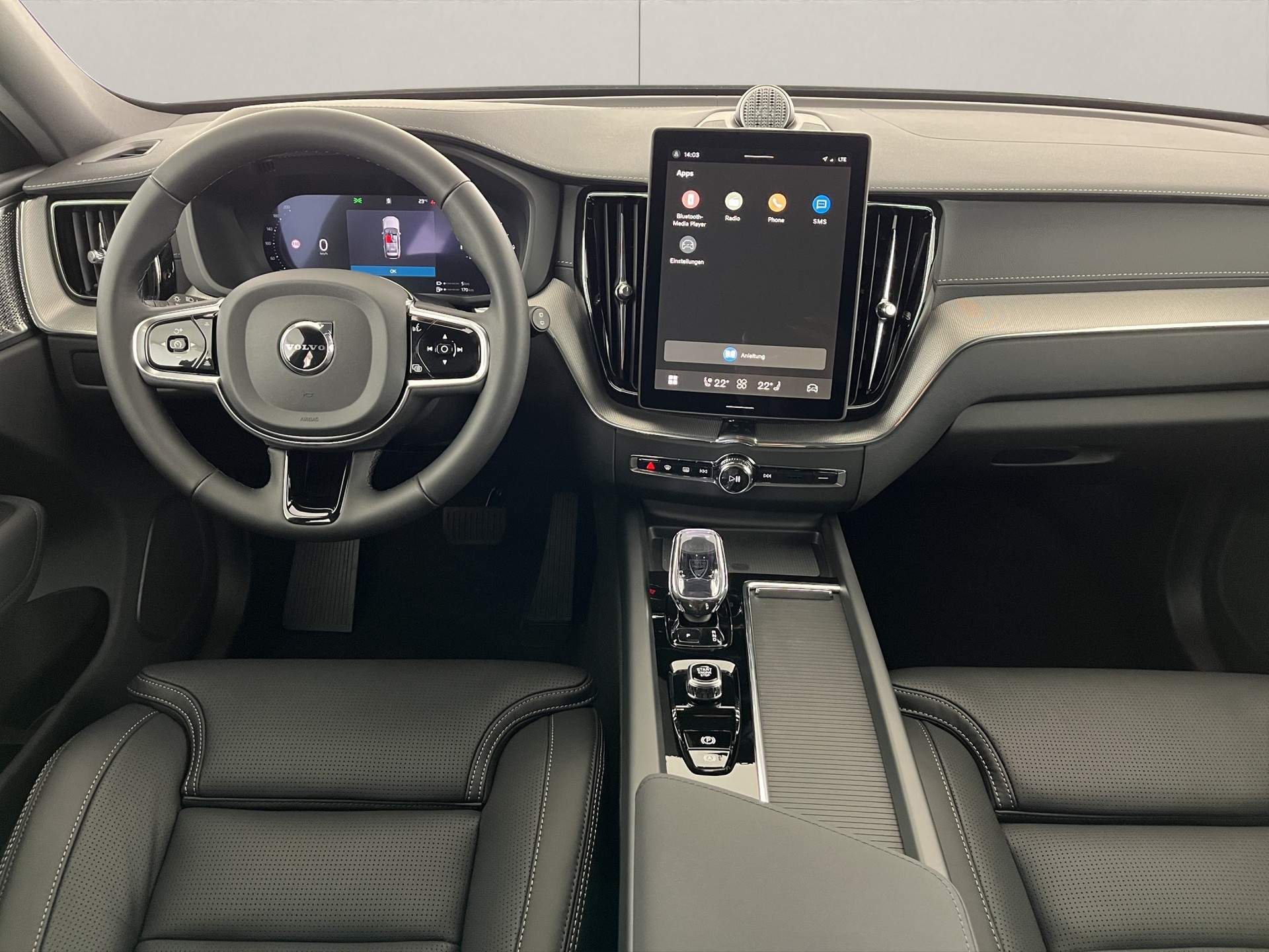 VOLVO XC60 2.0 T8 TE Black Edition eAWD-image-9