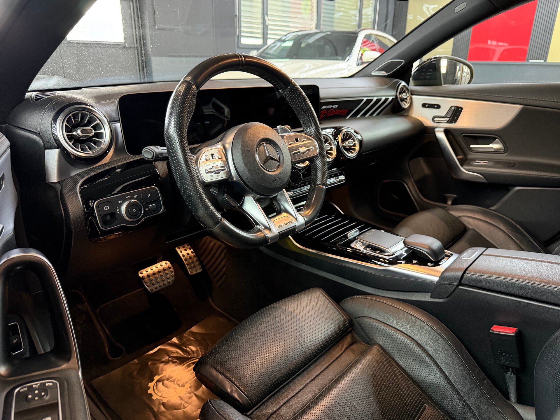 MERCEDES-BENZ CLA 45 S AMG 4Matic+ 8G-DCT-image-8
